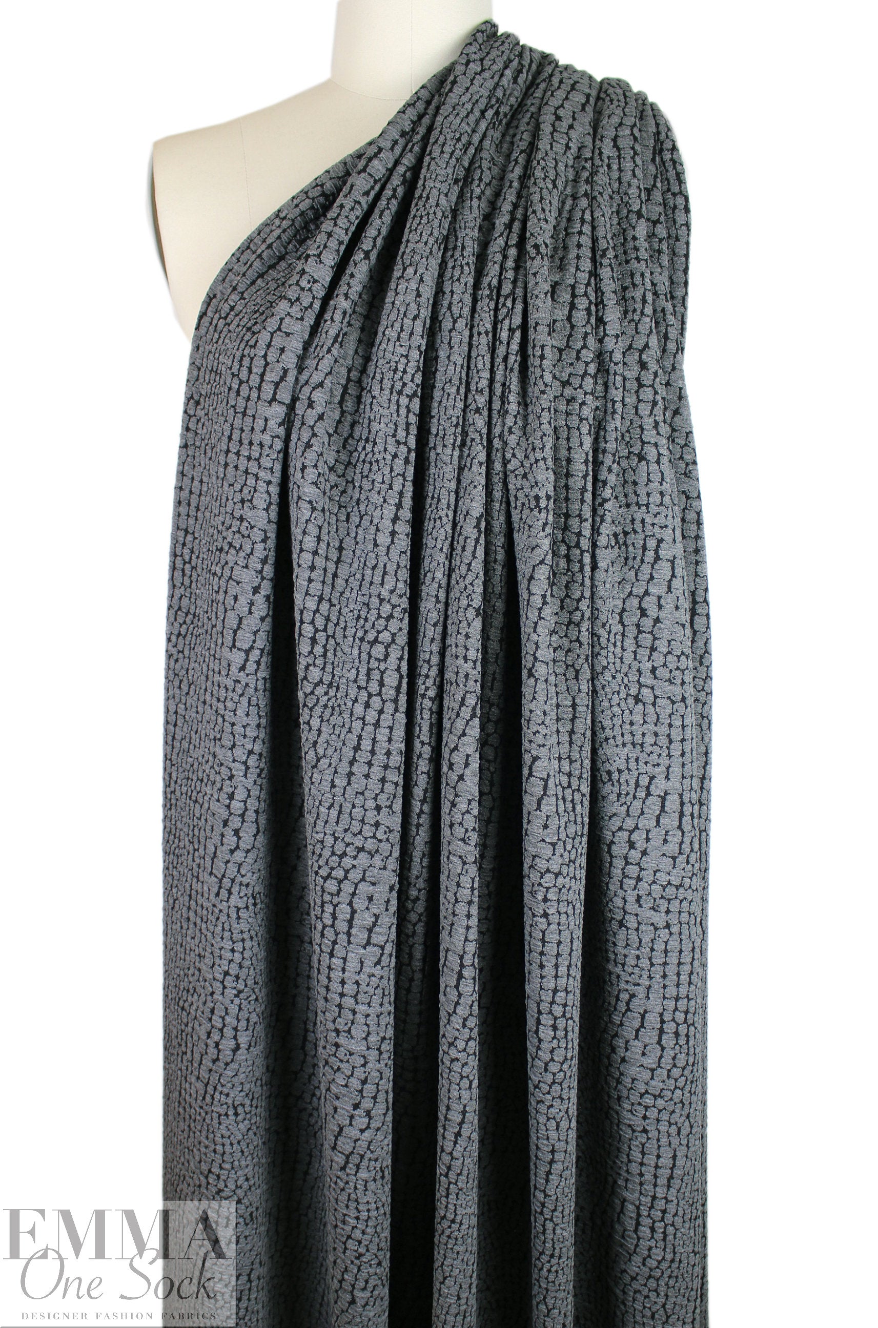 CA designer jacquard doubleknit - gray/black 'reptile' .625 yds