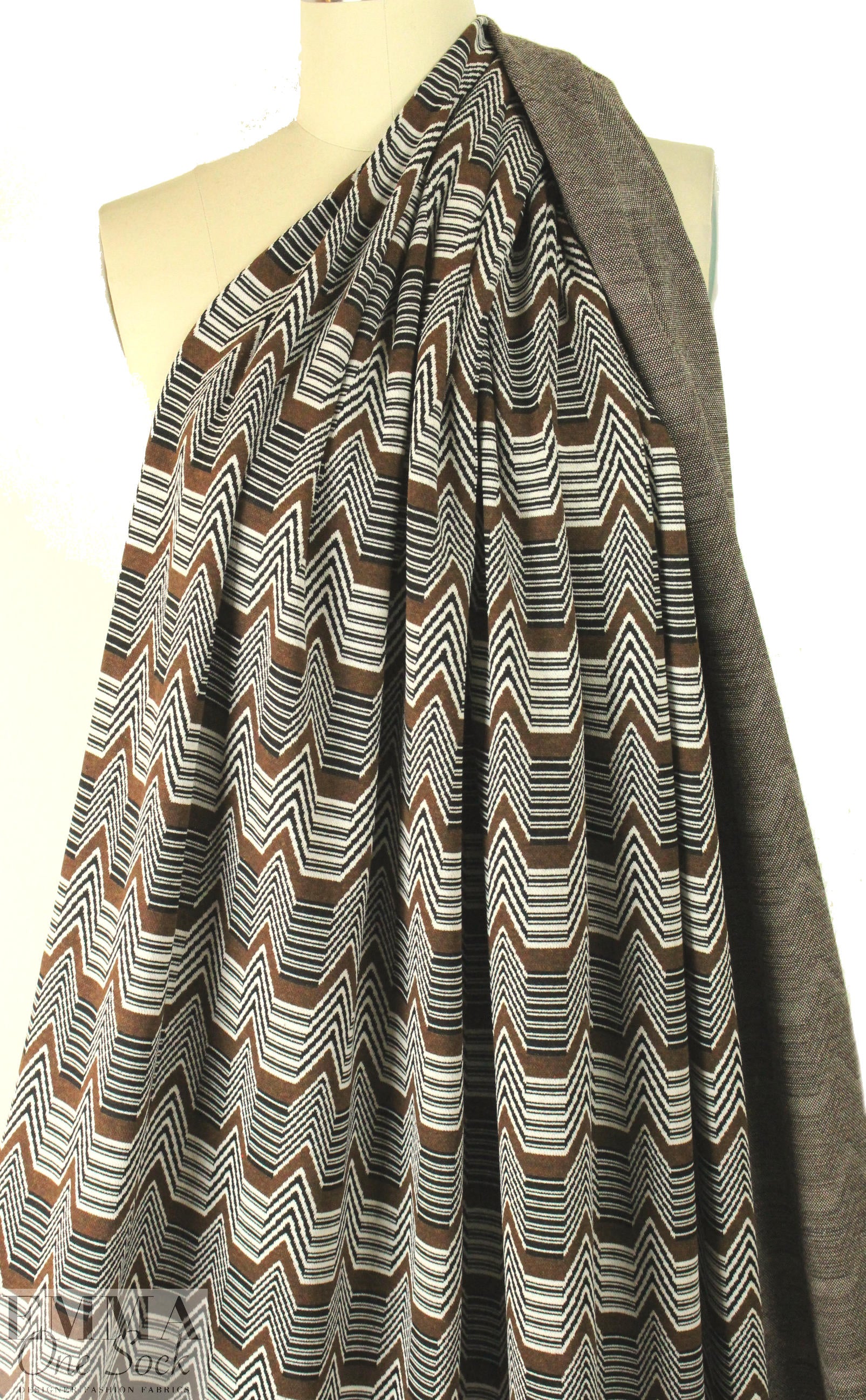 CA designer jacquard knit - heartbeat chevron 1.375 yd