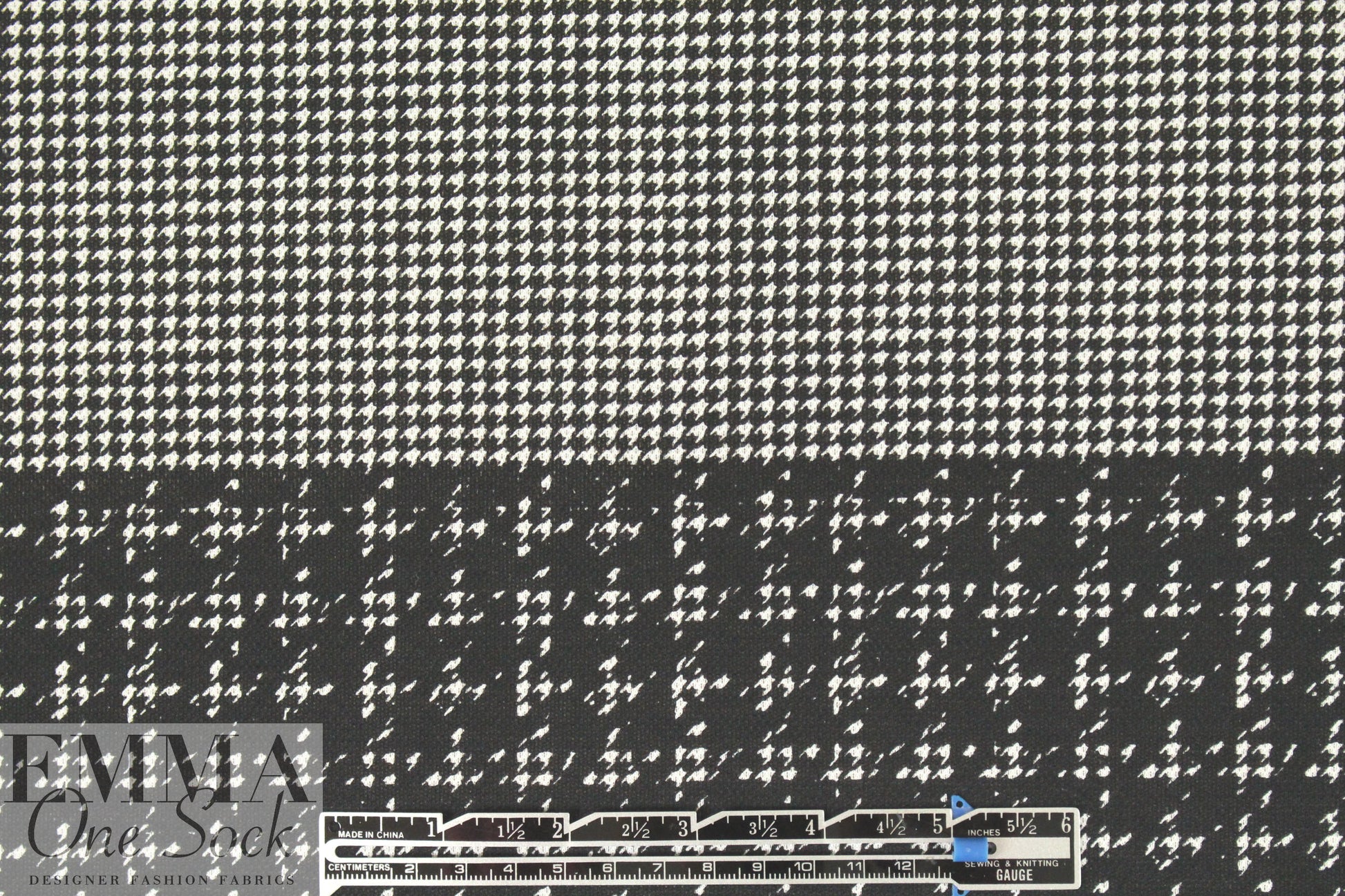Burberr y houndstooth panel viscose mesh knit