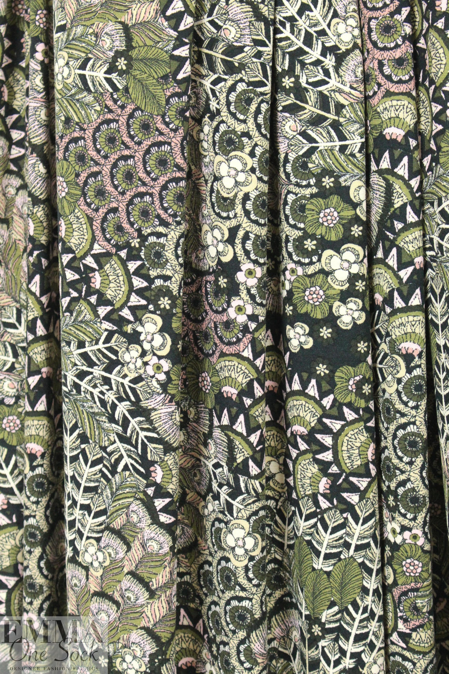 Italian digital viscose/elas knit - graphic feathers