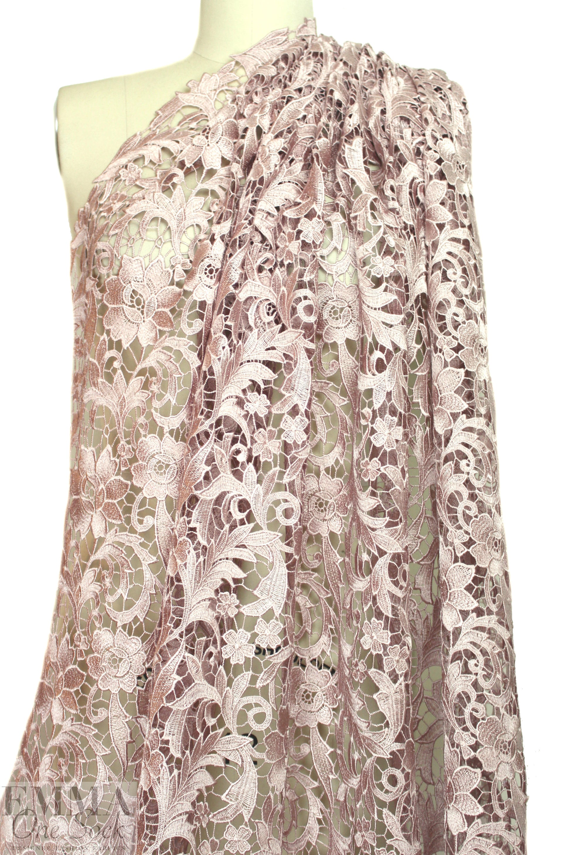 elegant floral guipure lace - pink blush 1.66 yd