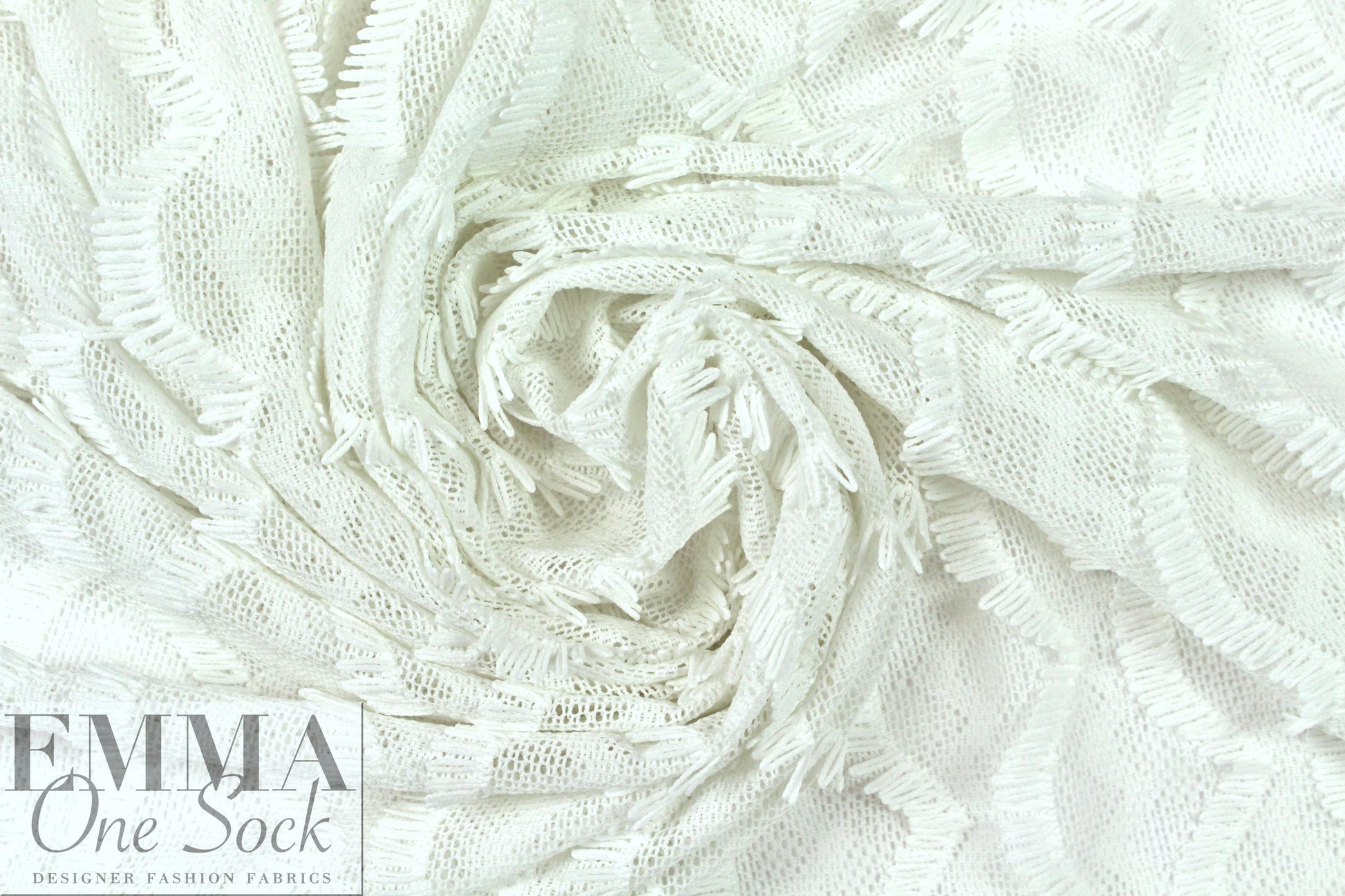 LA designer creamy white fringed, scalloped fancy lace 2.5 yd