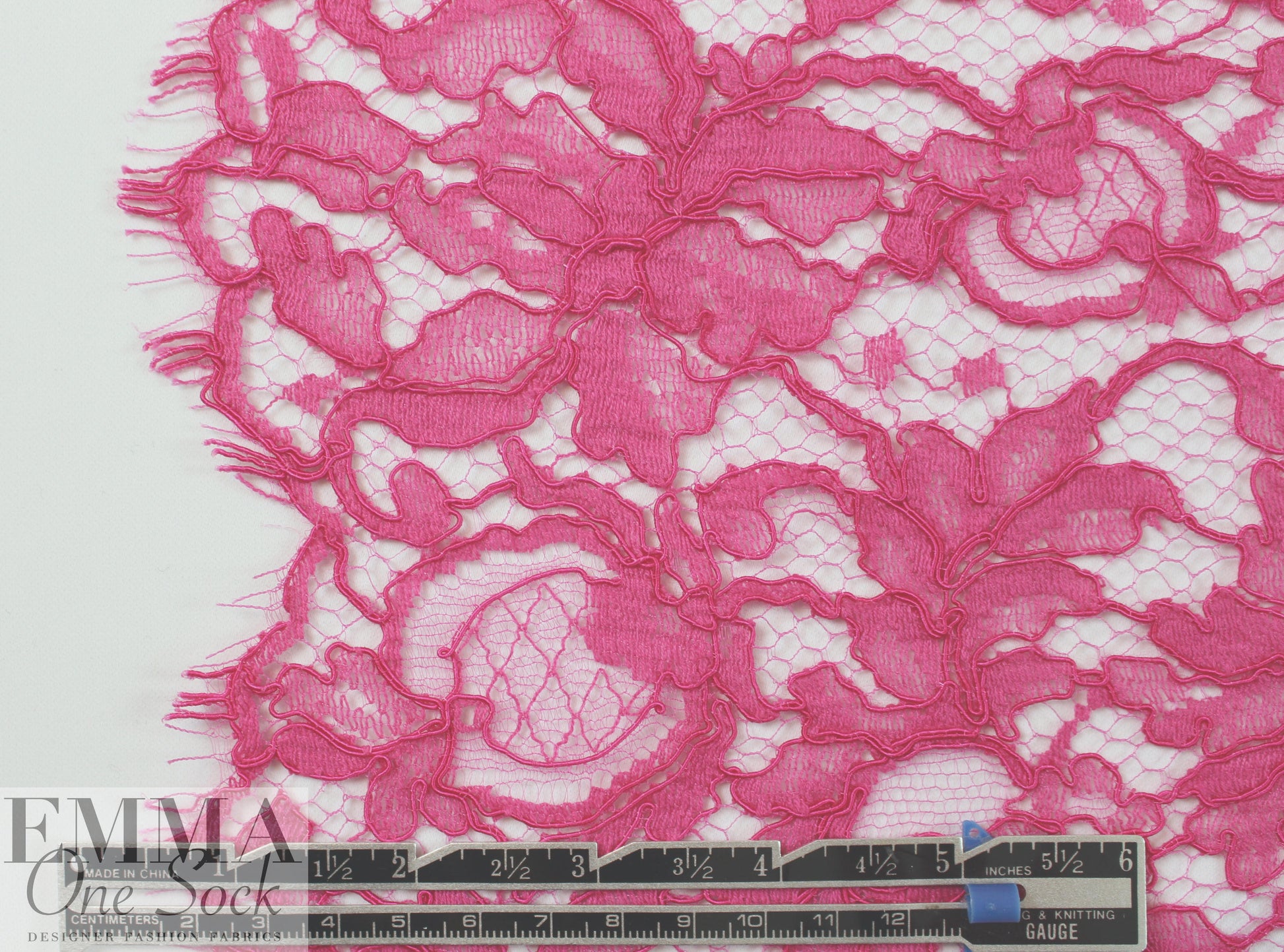 Solstiss French double scallop lace - hot pink 1.875 yd