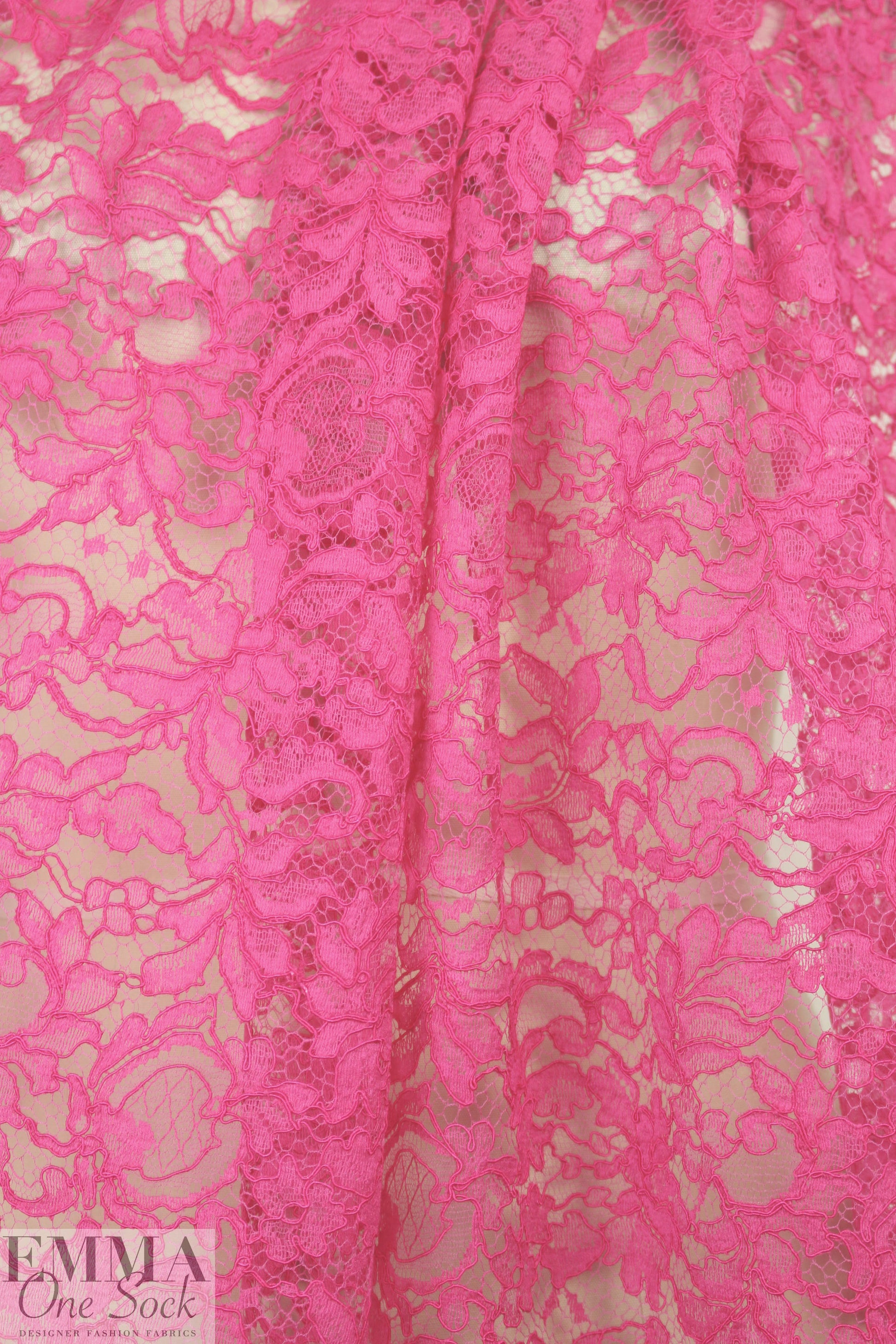 Solstiss French double scallop lace - hot pink 1.875 yd