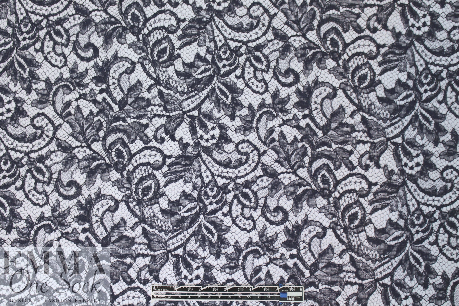 Solstiss French double scallop lace - navy