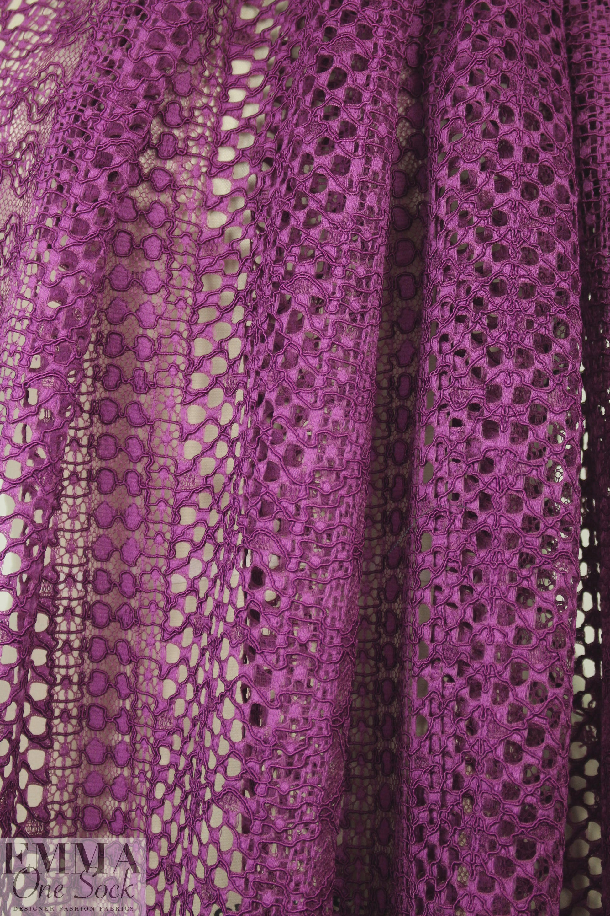 Trin@ Turk re-embroidered lace - fuchsia