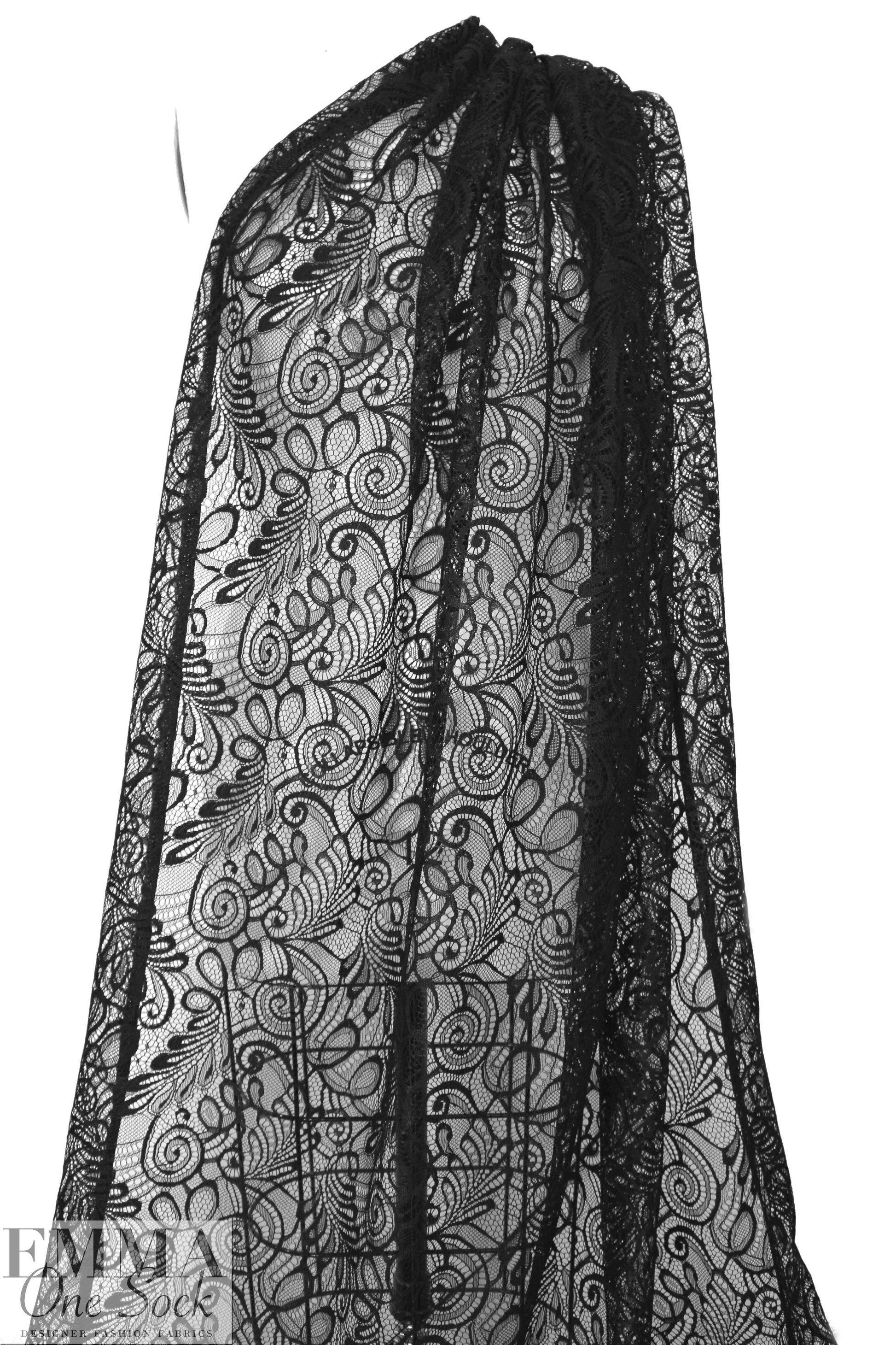 Trin@ Turk decorative swirl lace - black