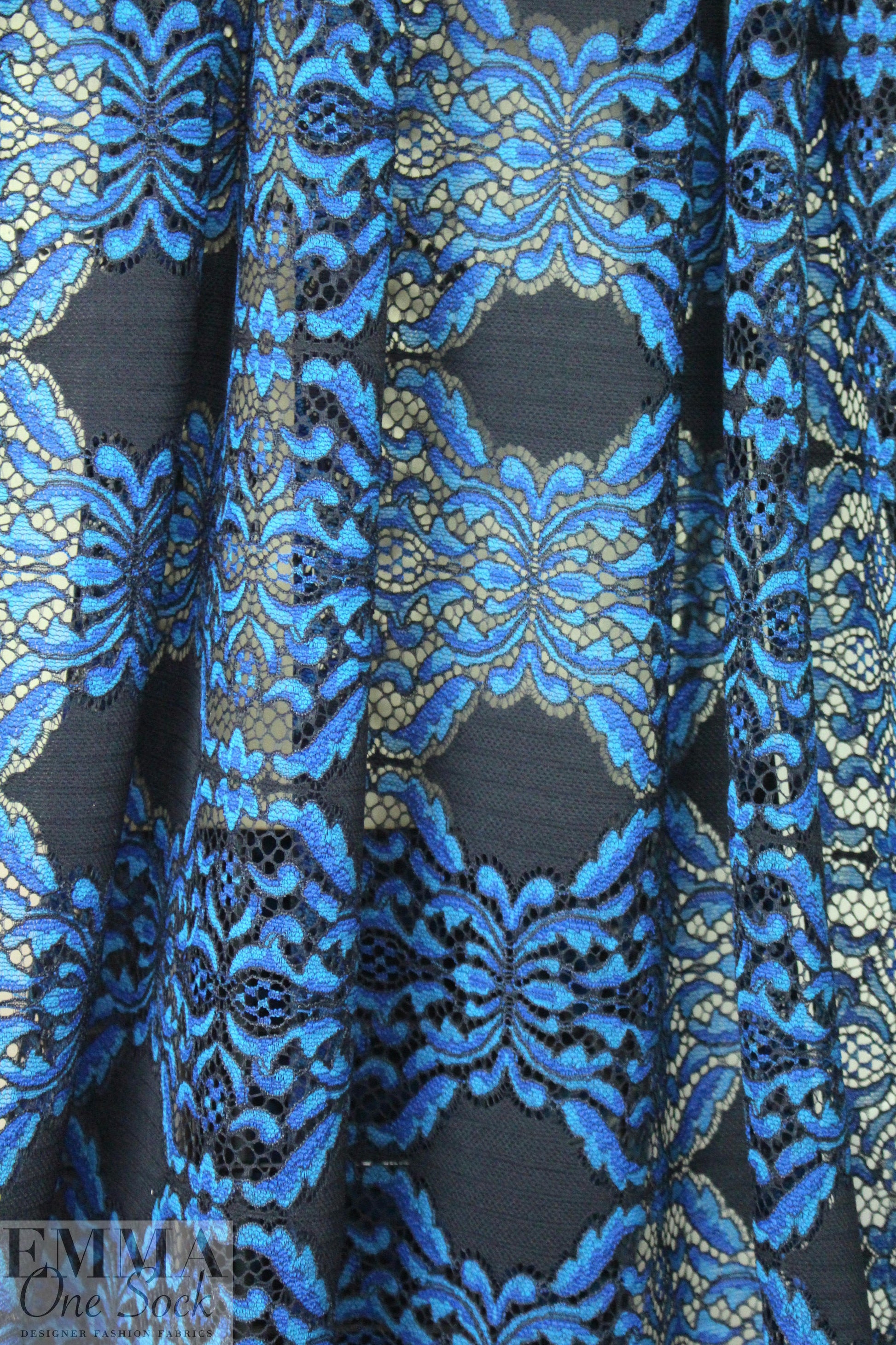 famous designer double scallop fancy lace - blues