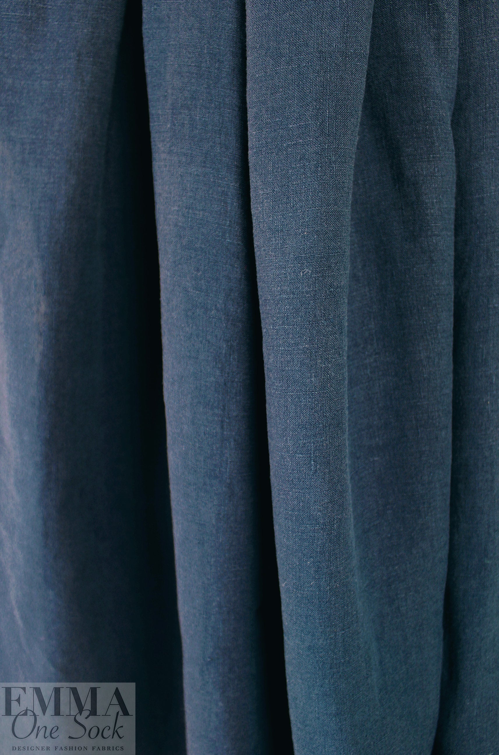 medium-light weight tumbled linen - marine 1.625 yds