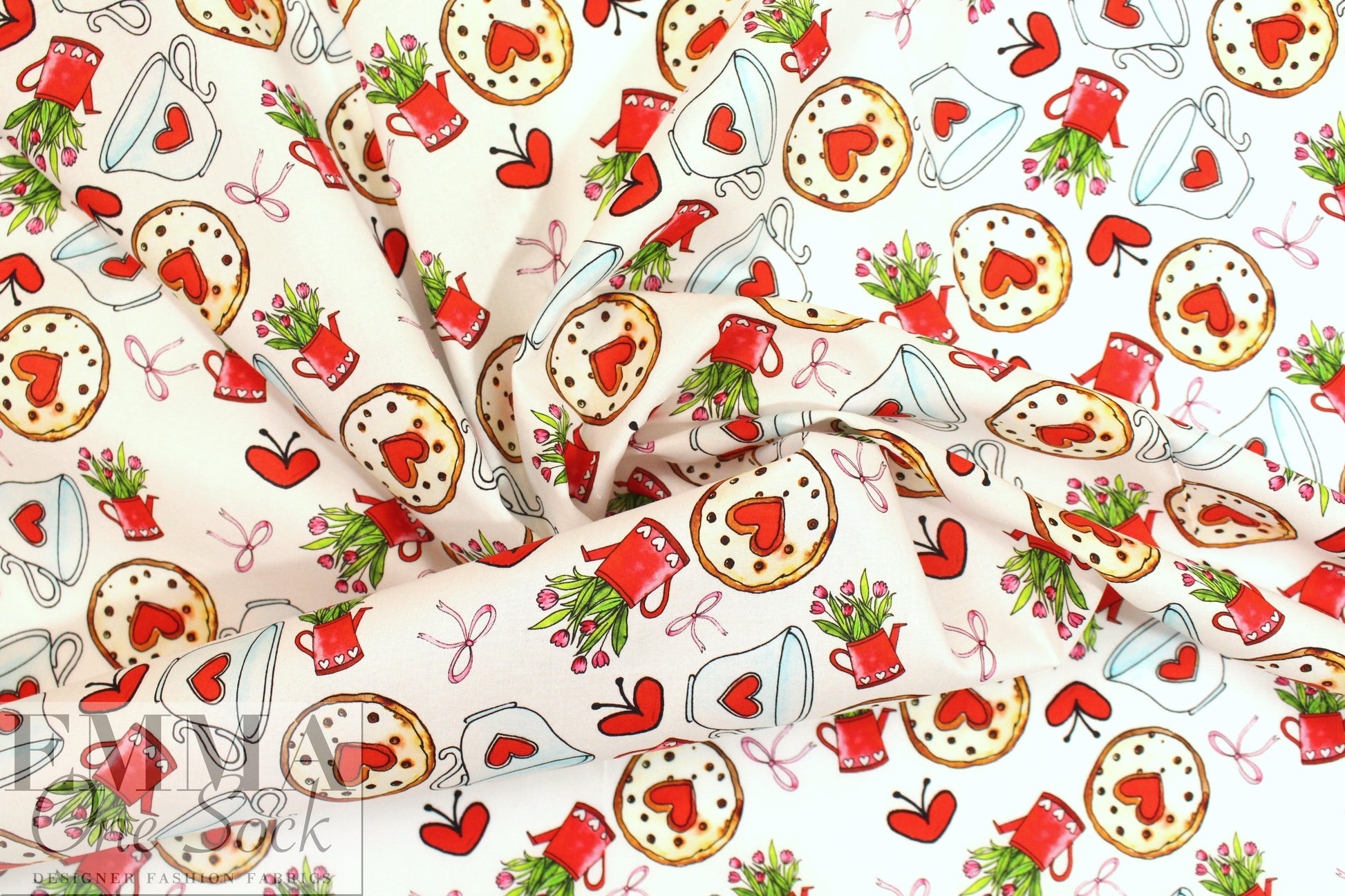 'valentea' cotton lawn - red/green/white 2.875 yds