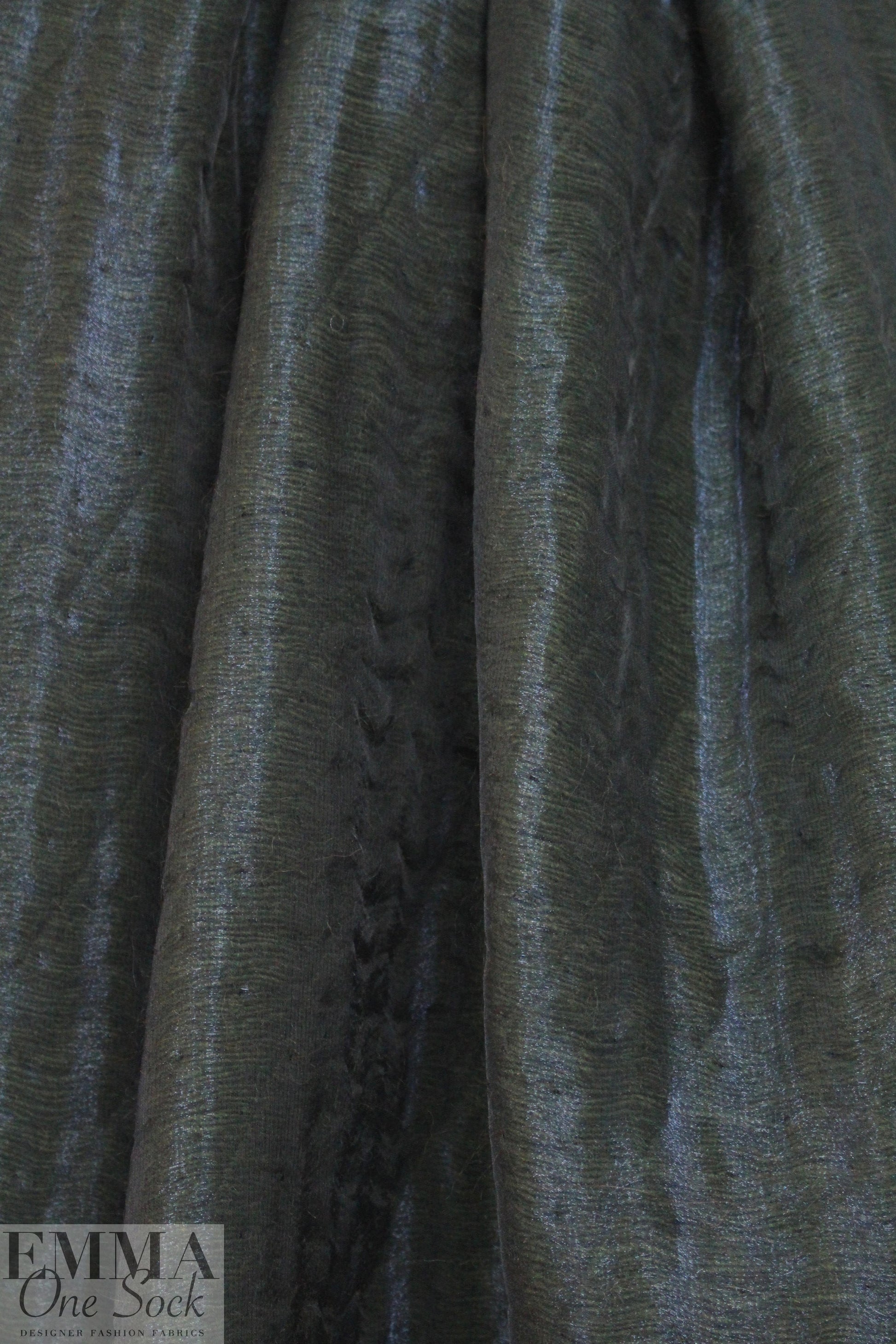 Noriso1 Ferrari 'yarn sandwich' 3-ply irridescent