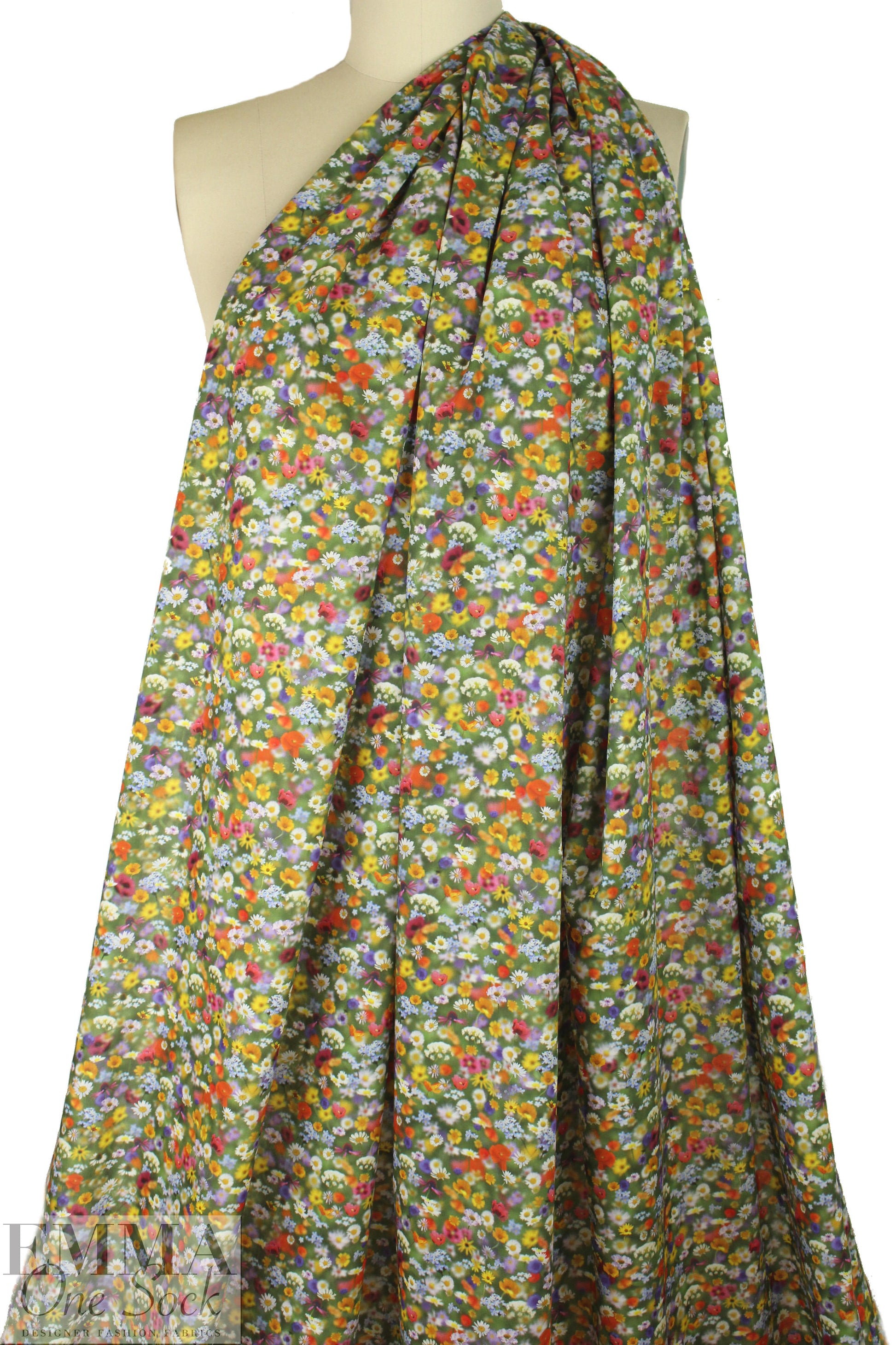 Liberty Art Fabrics: 'Brockenhurst - C' Tana lawn 1.375 yd