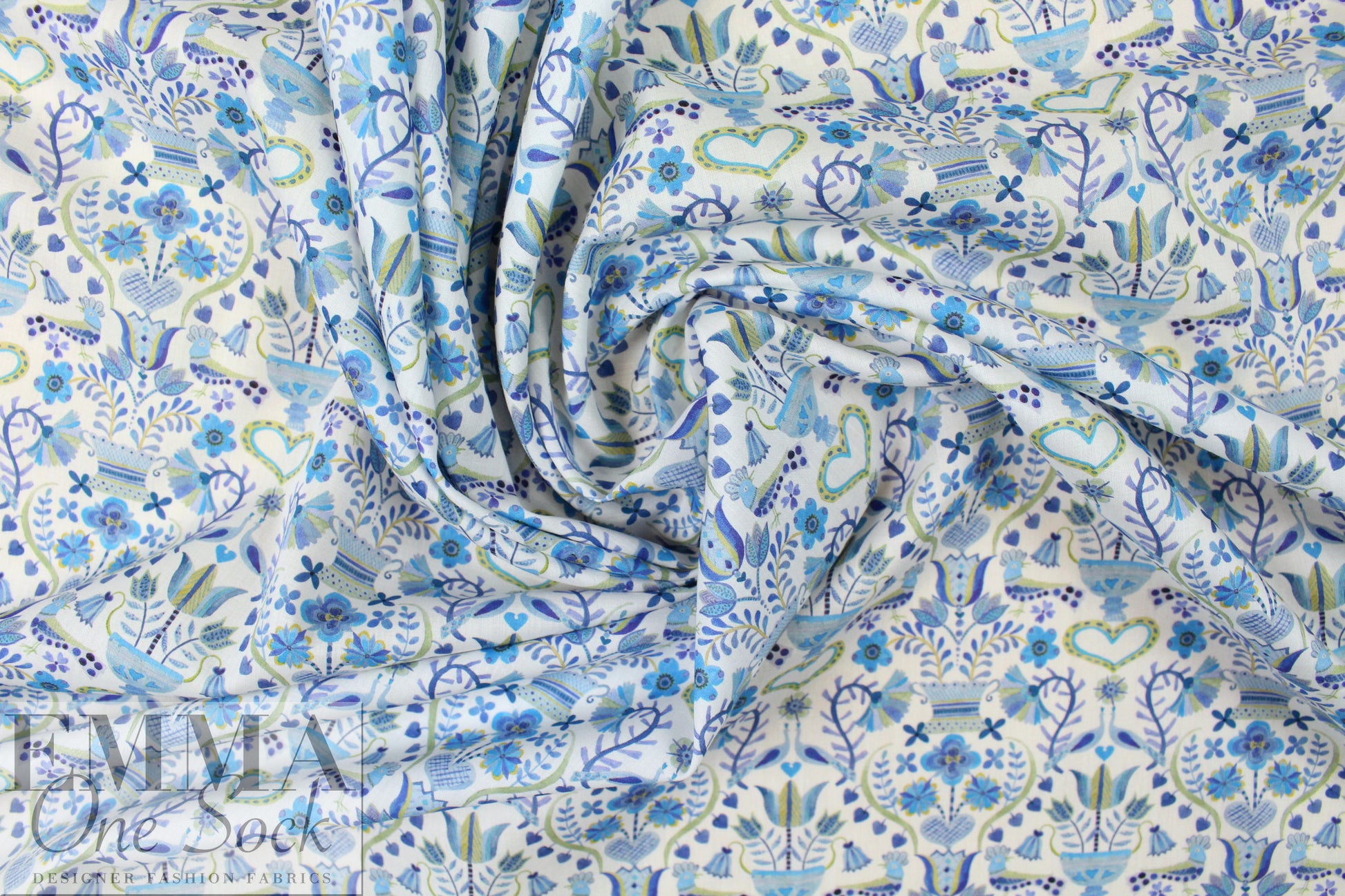 Liberty Art Fabrics: 'Love Birds - B' Tana lawn 1.5 yd