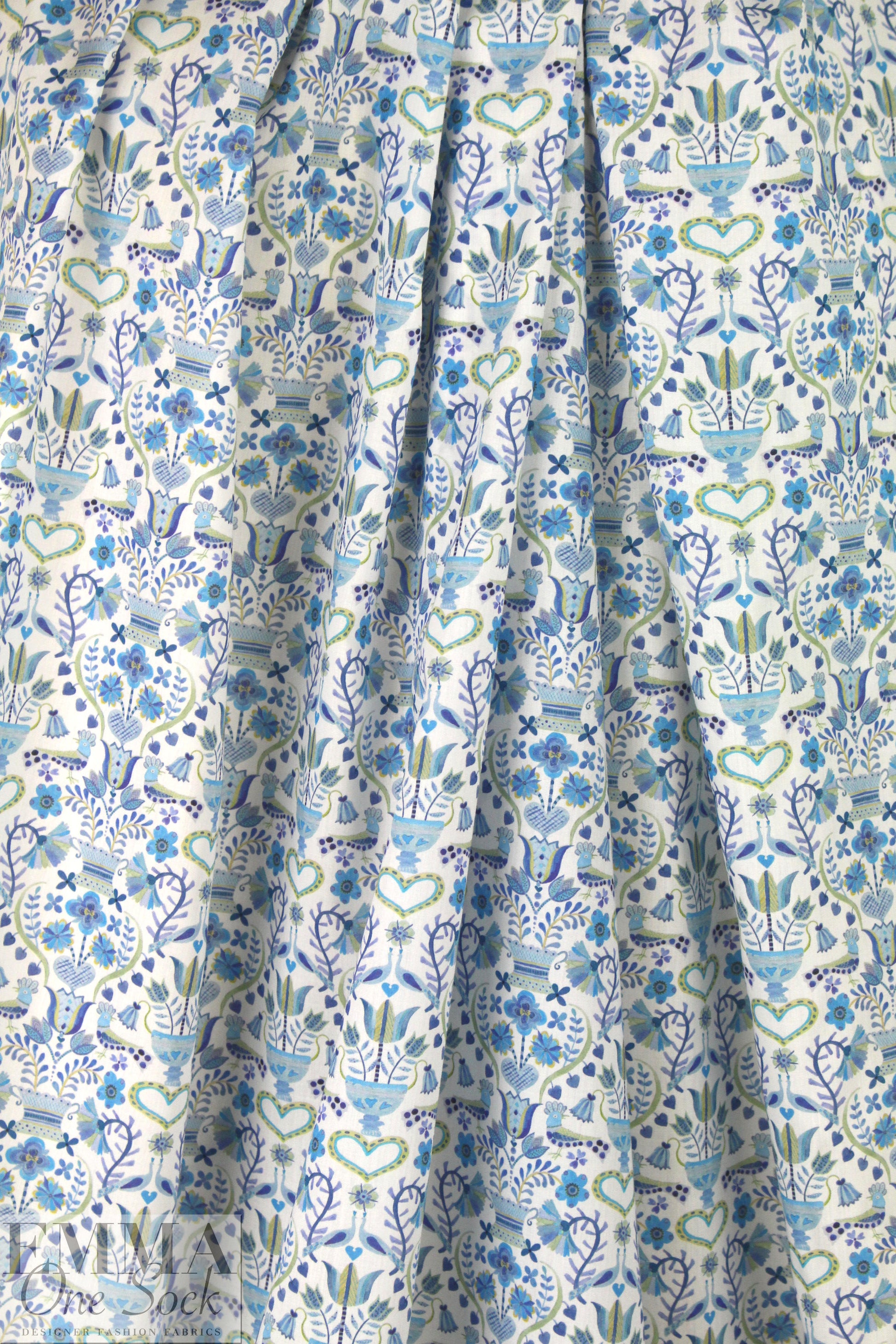 Liberty Art Fabrics: 'Love Birds - B' Tana lawn 1.375 yd