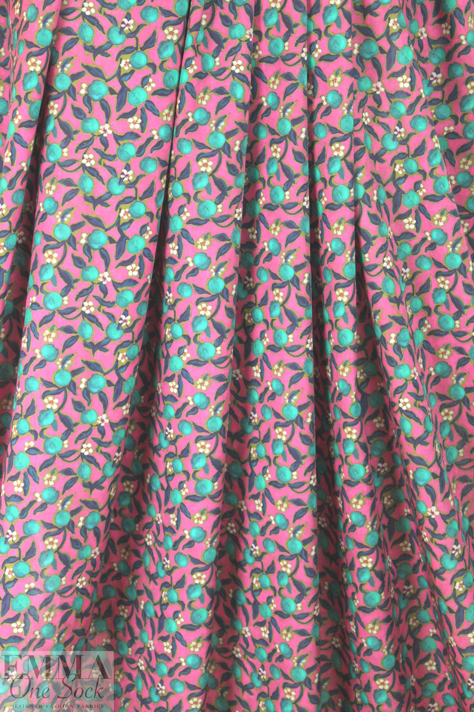 Liberty Art Fabrics: 'Lemon Grove - C' Tana lawn