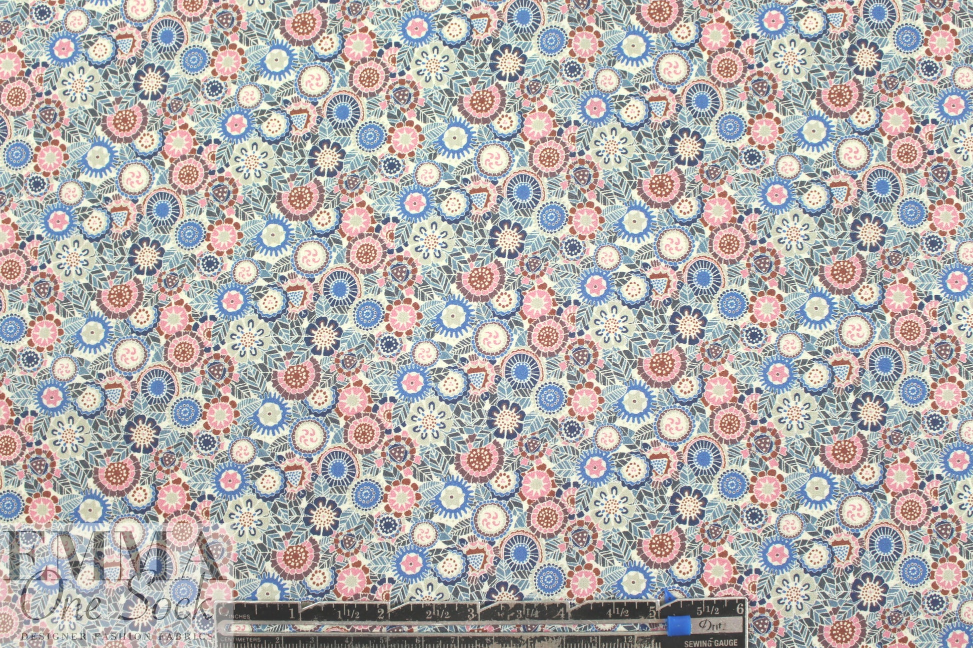 Liberty Art Fabrics: 'Sun Gleam A' Tana lawn 1.625 yd