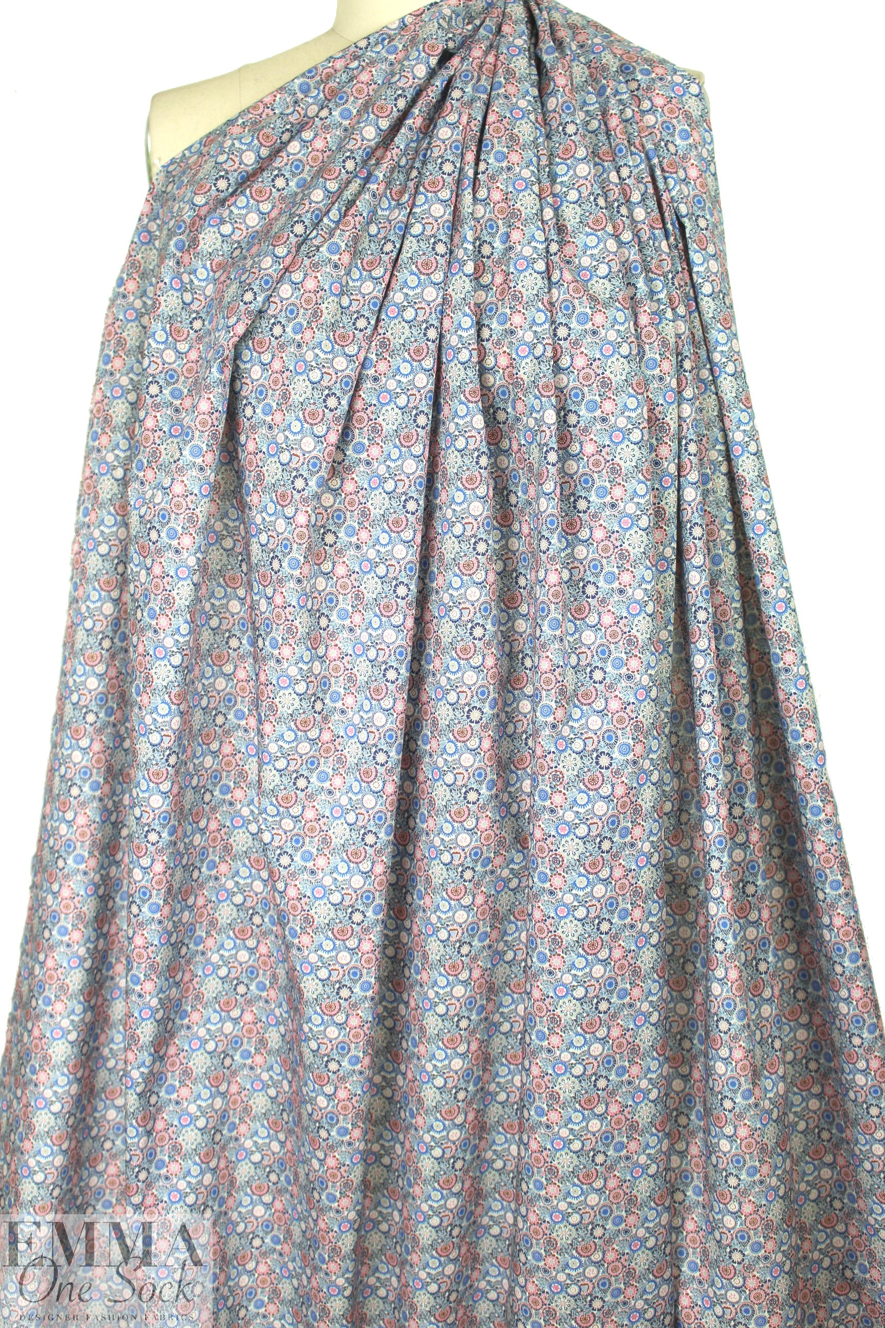 Liberty Art Fabrics: 'Sun Gleam A' Tana lawn .75 yds