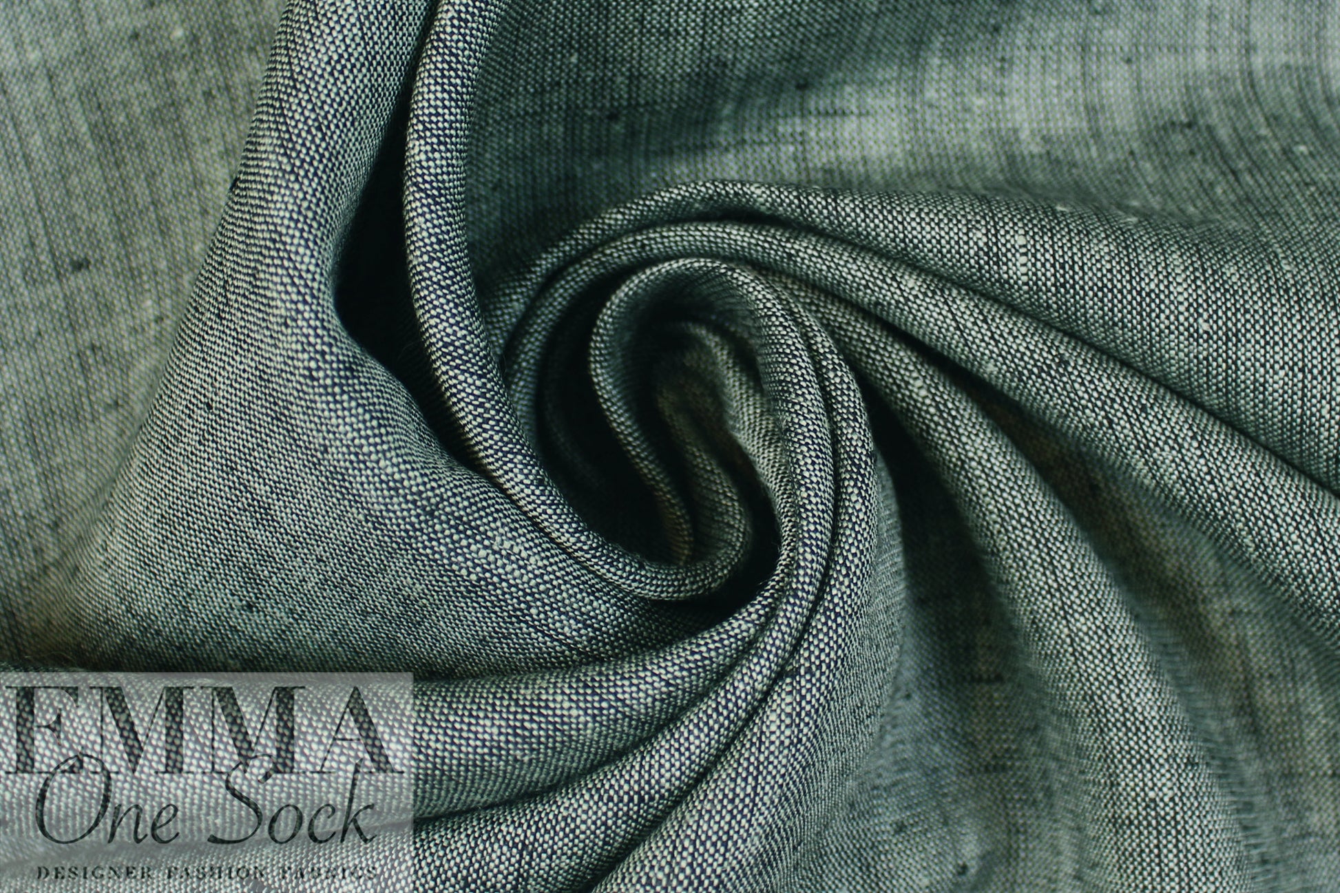 fine quality cross dye linen - black/light sage .625 yds