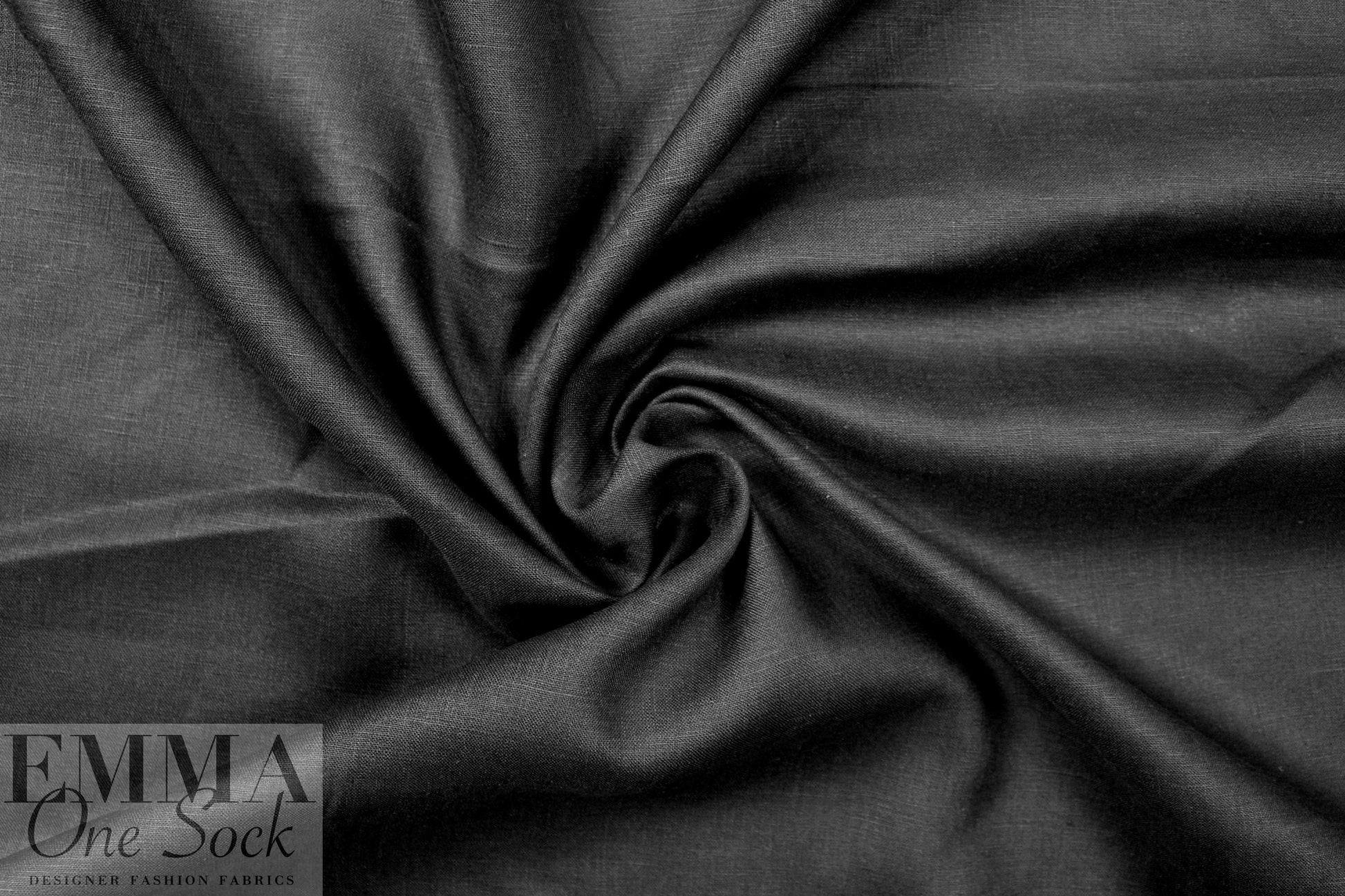 Italian medium-light weight linen - black