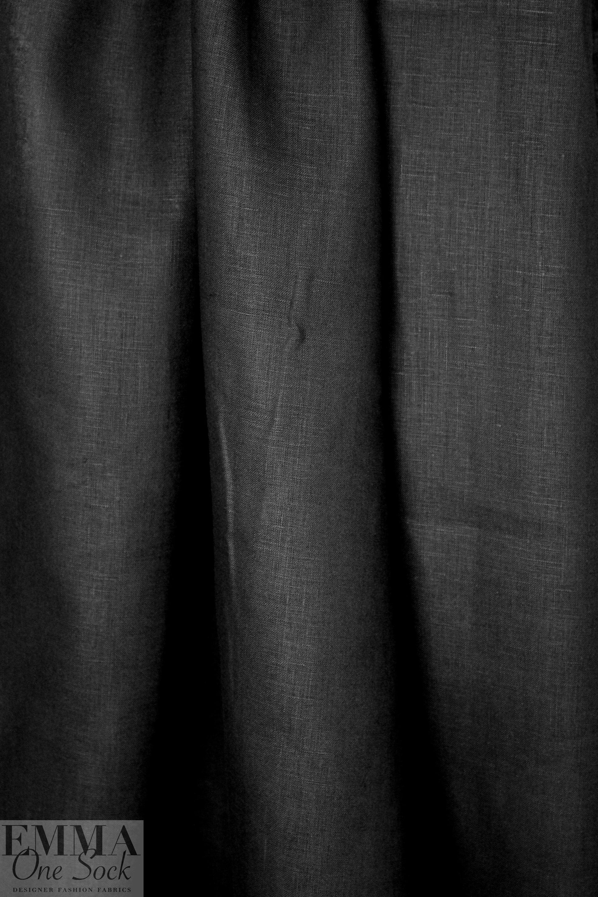 Italian medium-light weight linen - black
