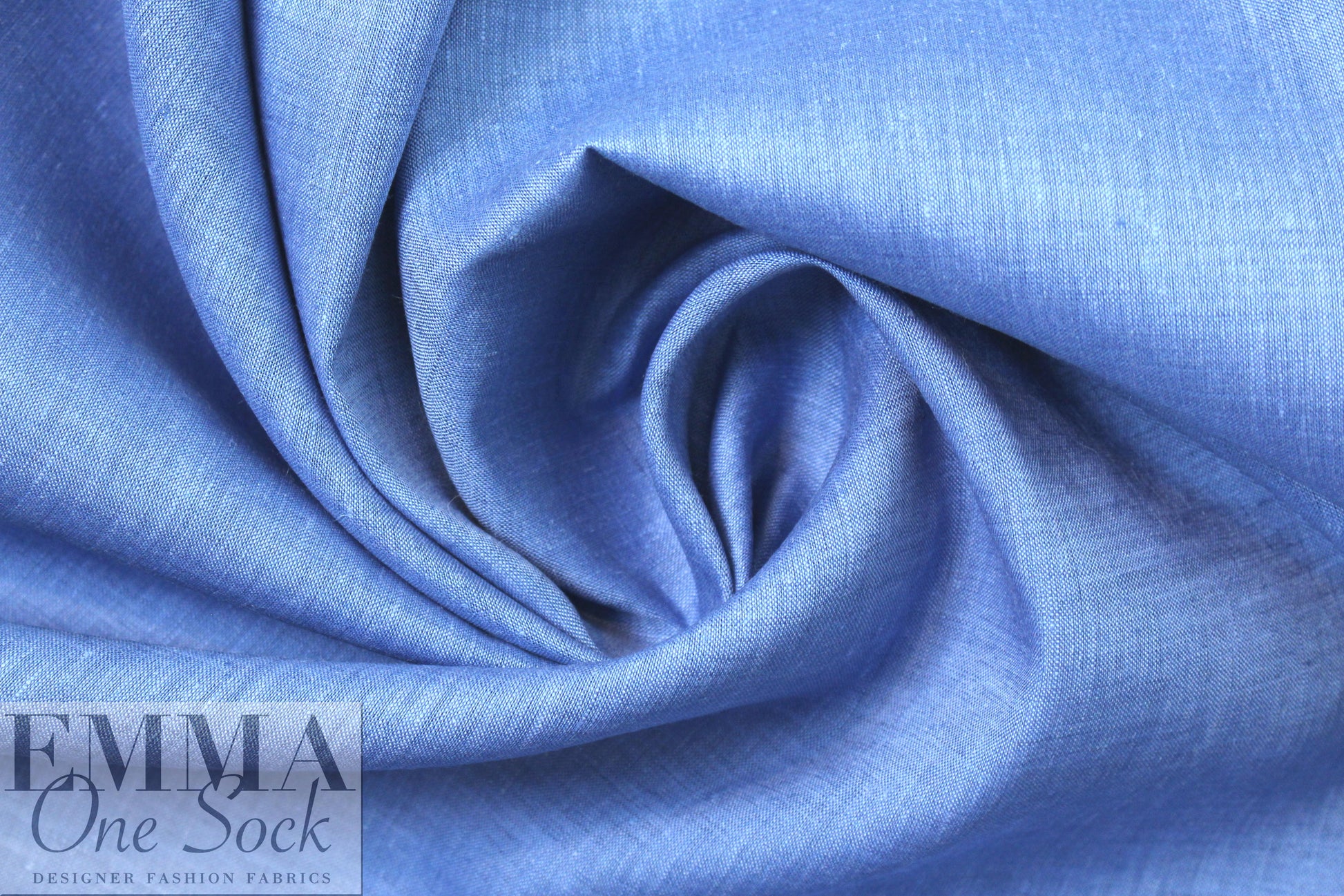 European medium-light weight linen woven - French blue 1.66 yd