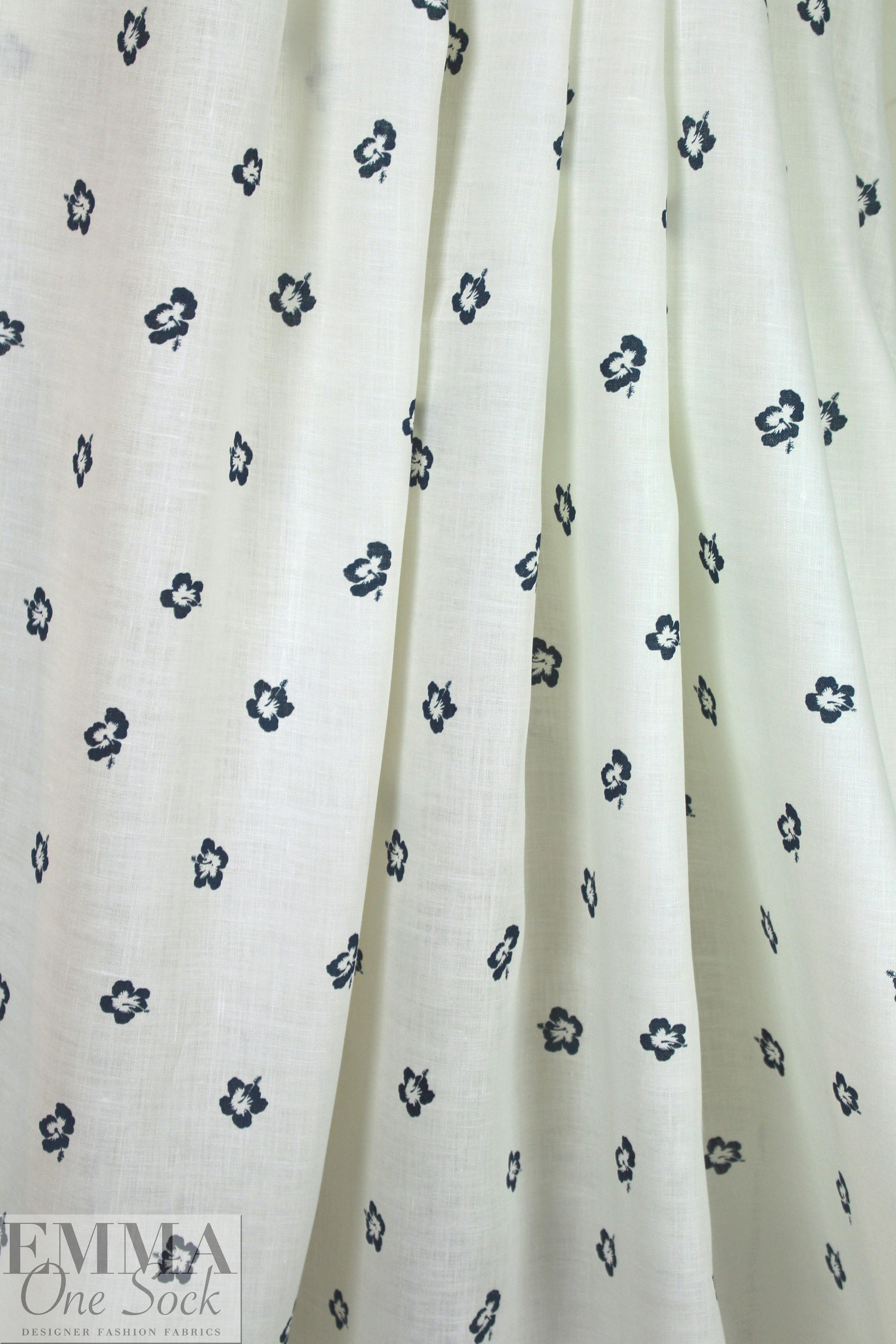 Ref0rmation linen print - flower motif
