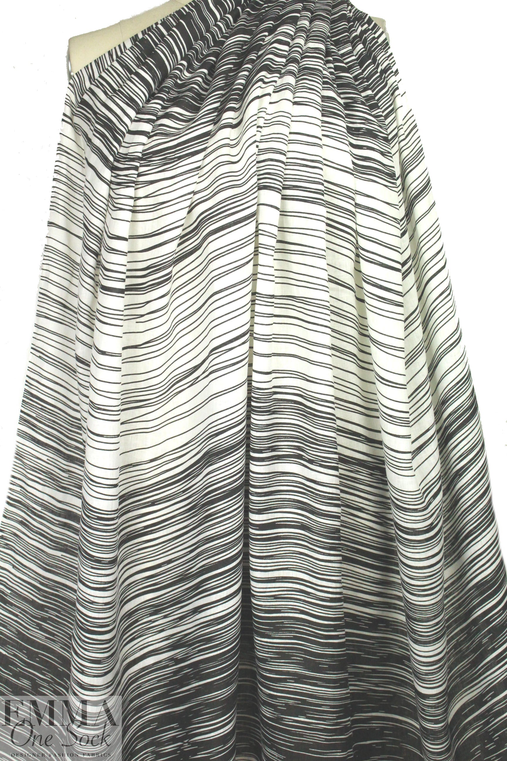 Zer0 + Maria Cornej0 tangled waves linen/viscose woven 1.125 yds