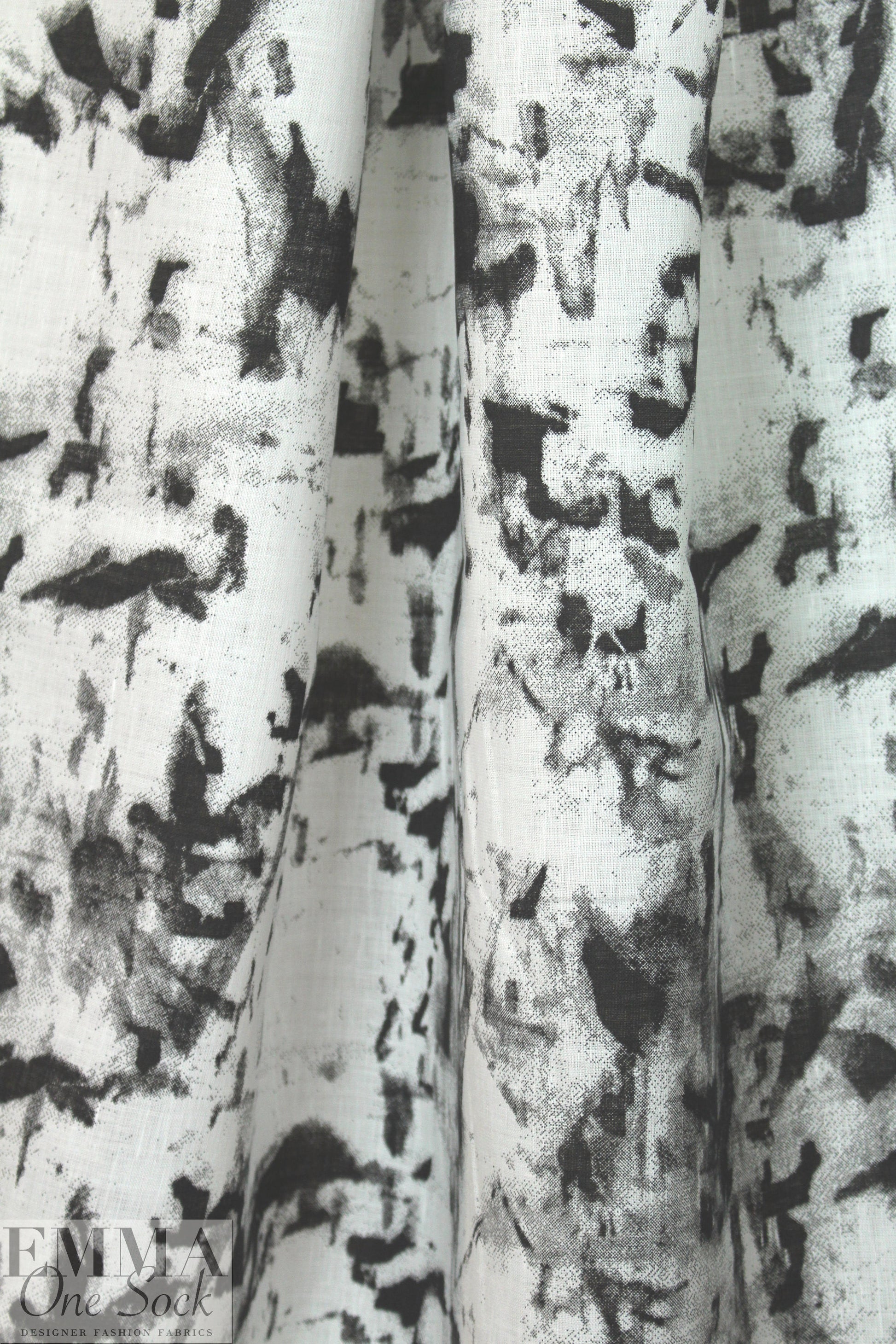 100% ramie woven digital print - black/white abstract 1.50 yds