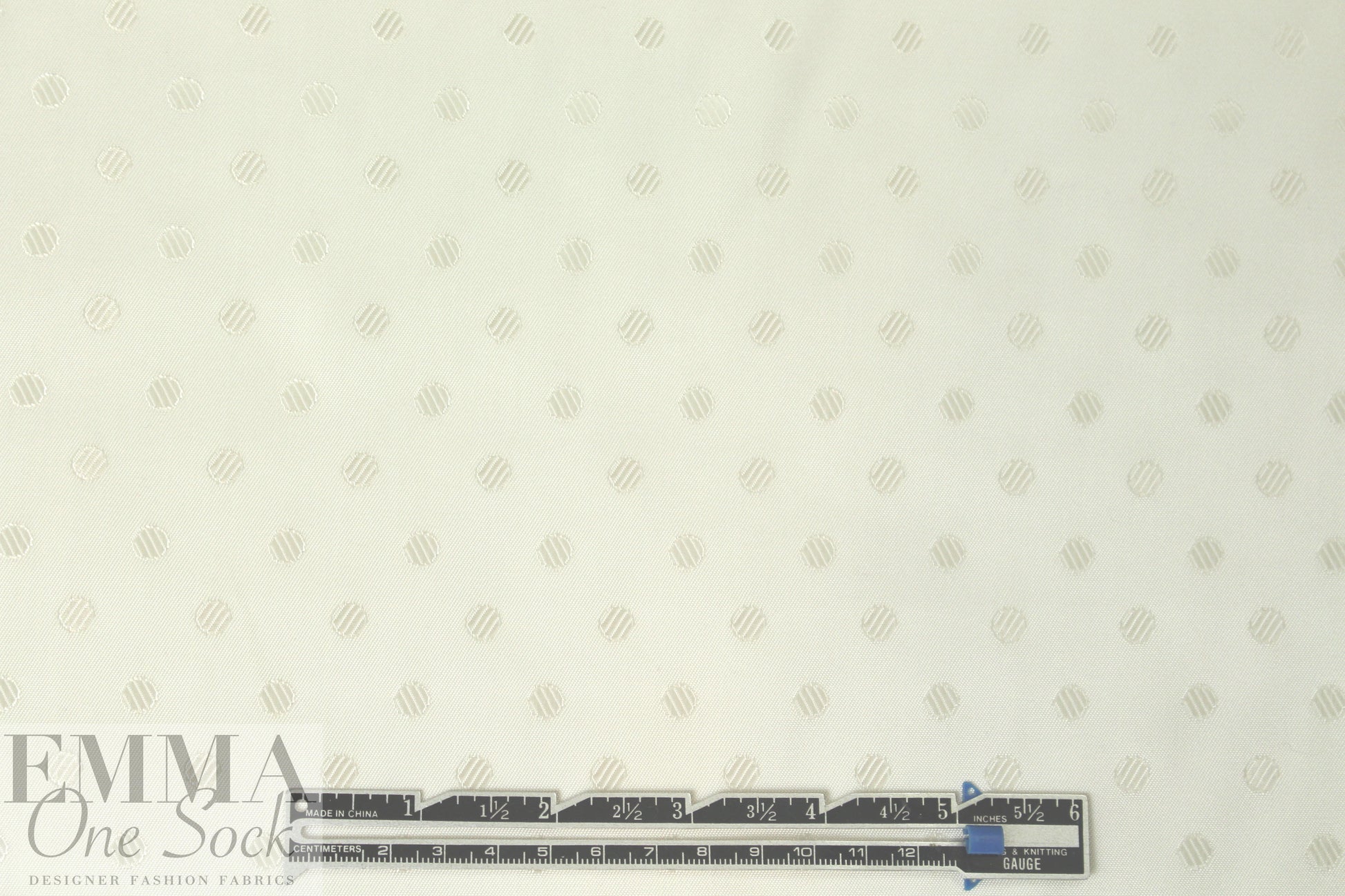 'Concerto' visc/acet lining - winter white 3 yd