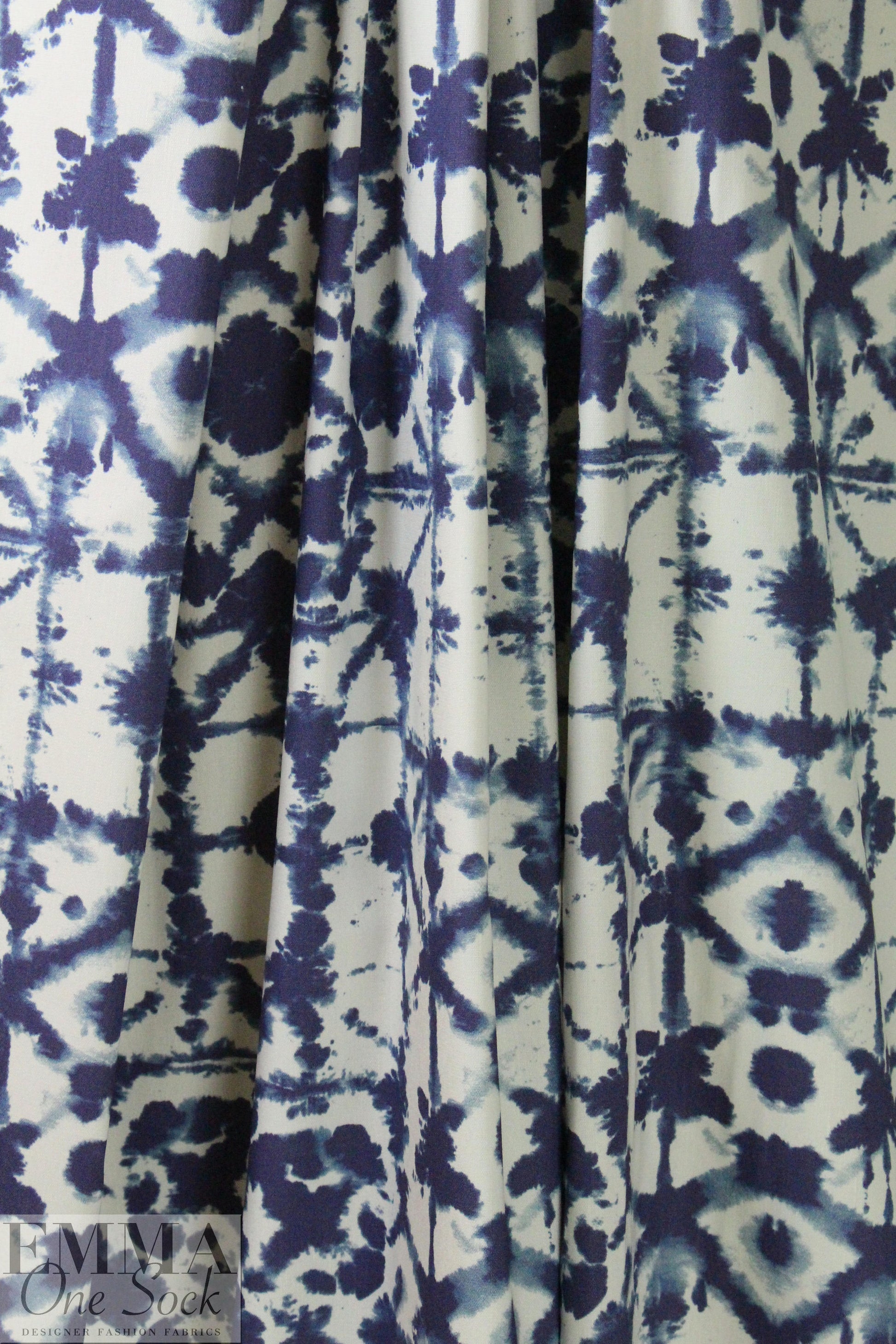 European linen/rayon stretch woven indigo/ivory 1.625 yd