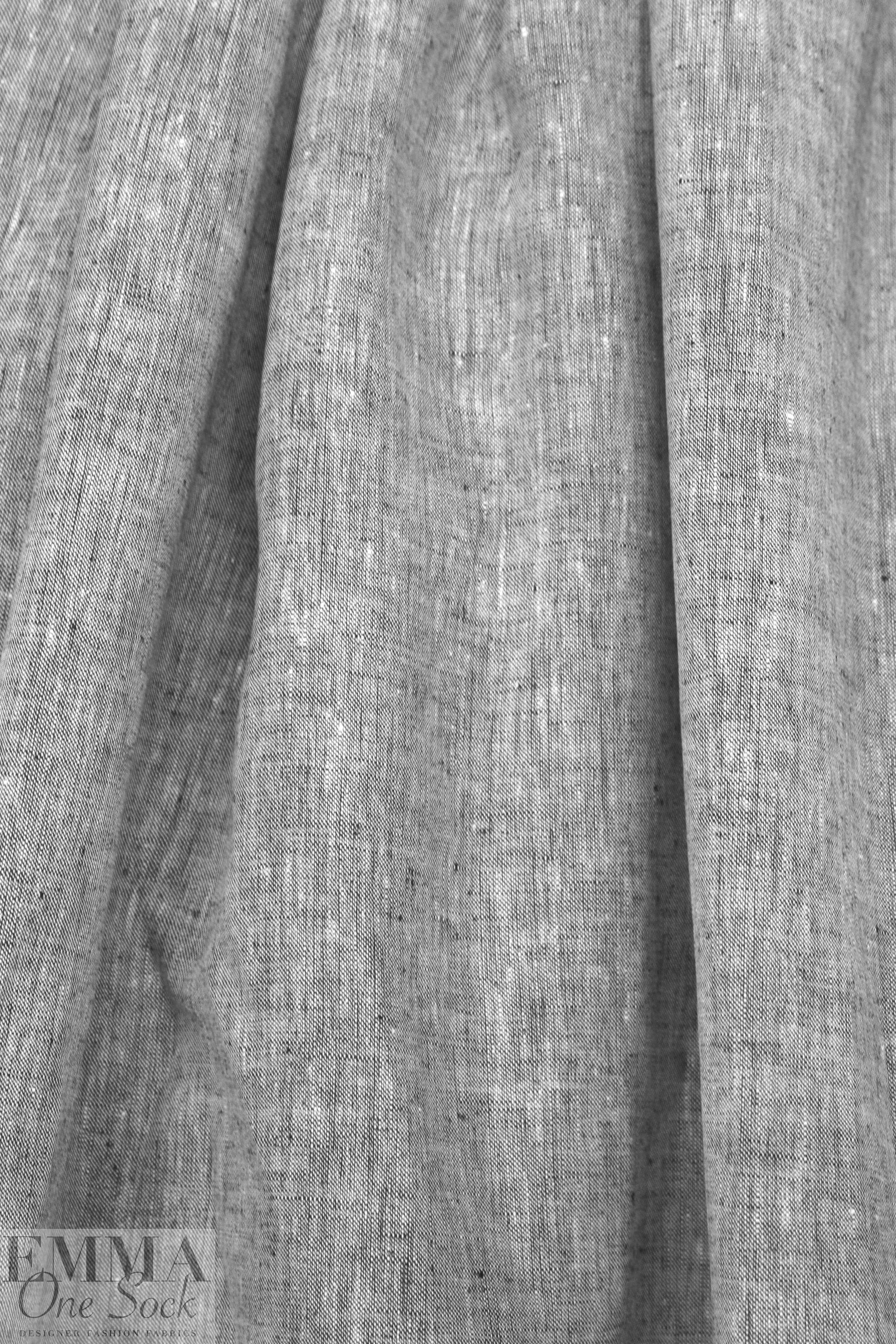 fine quality cross dye linen - black/white 1 yard
