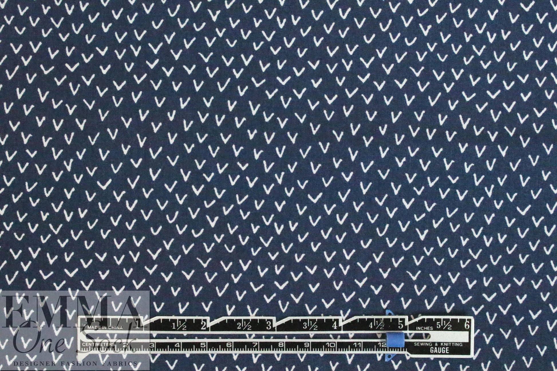 Dutch Oeko-Tex cotton poplin - navy 'v'