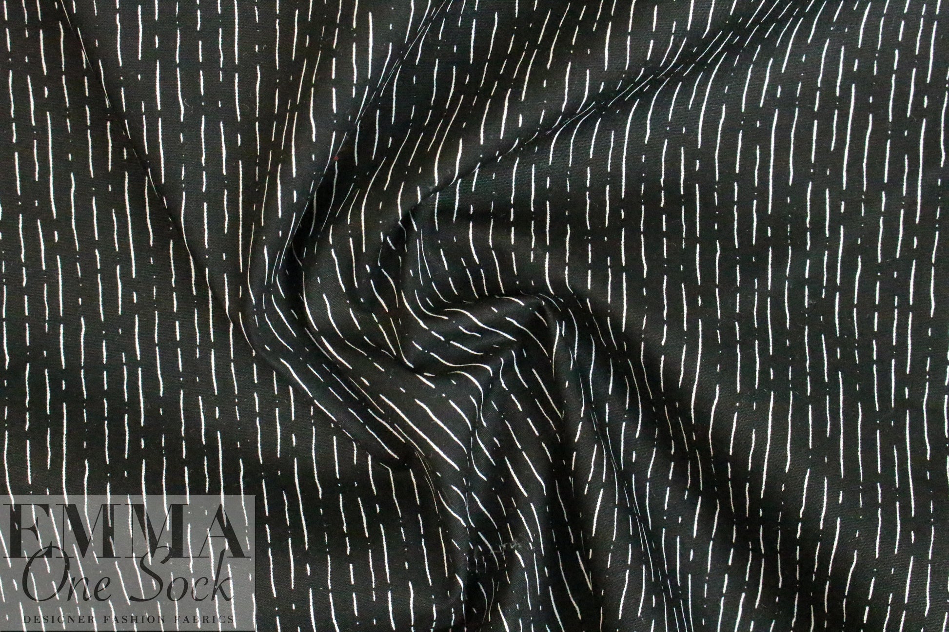 Dutch Oeko-Tex cotton poplin - black dash