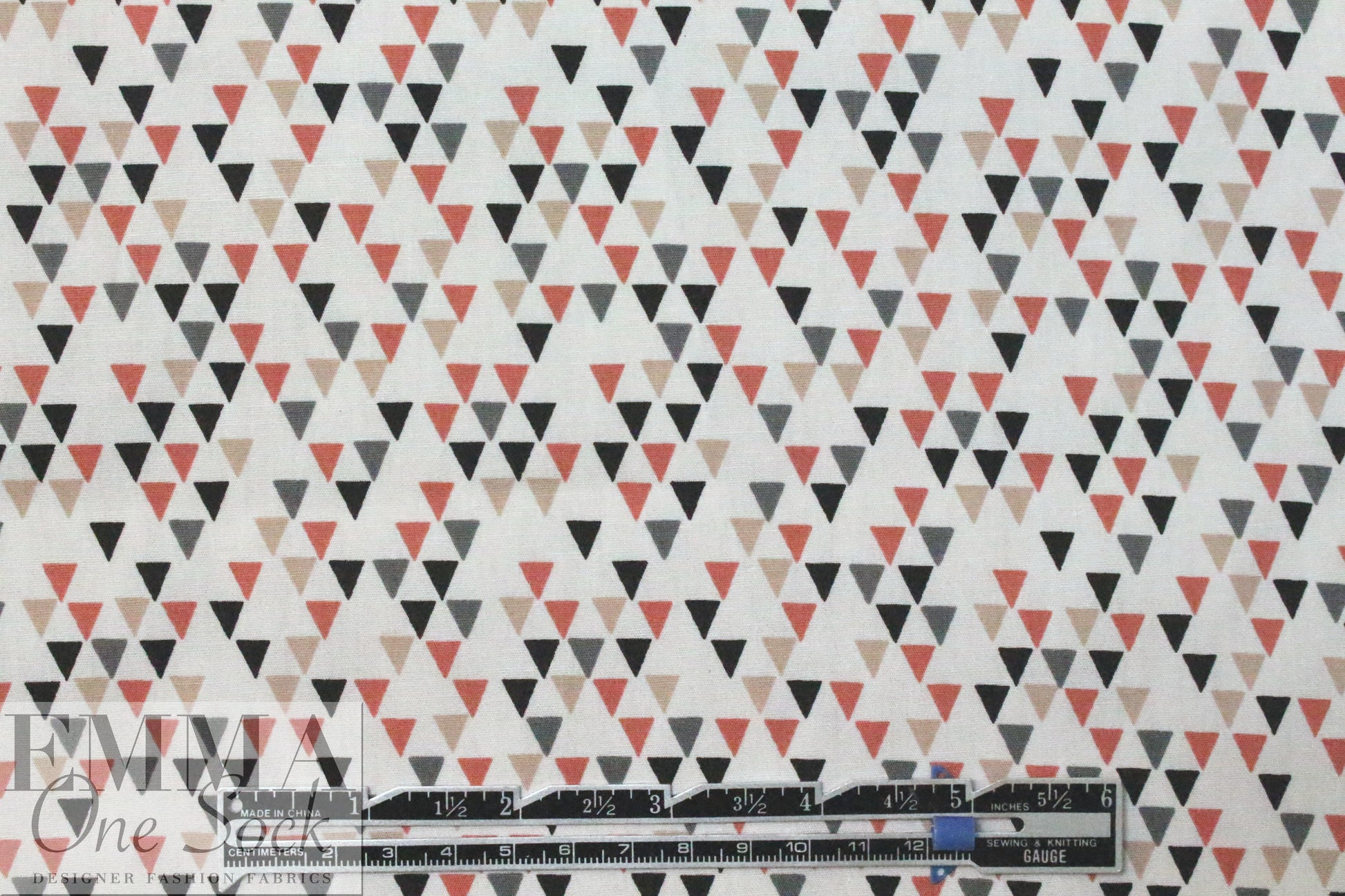 Dutch Oekotex cotton poplin for masks - terra/gray triangle