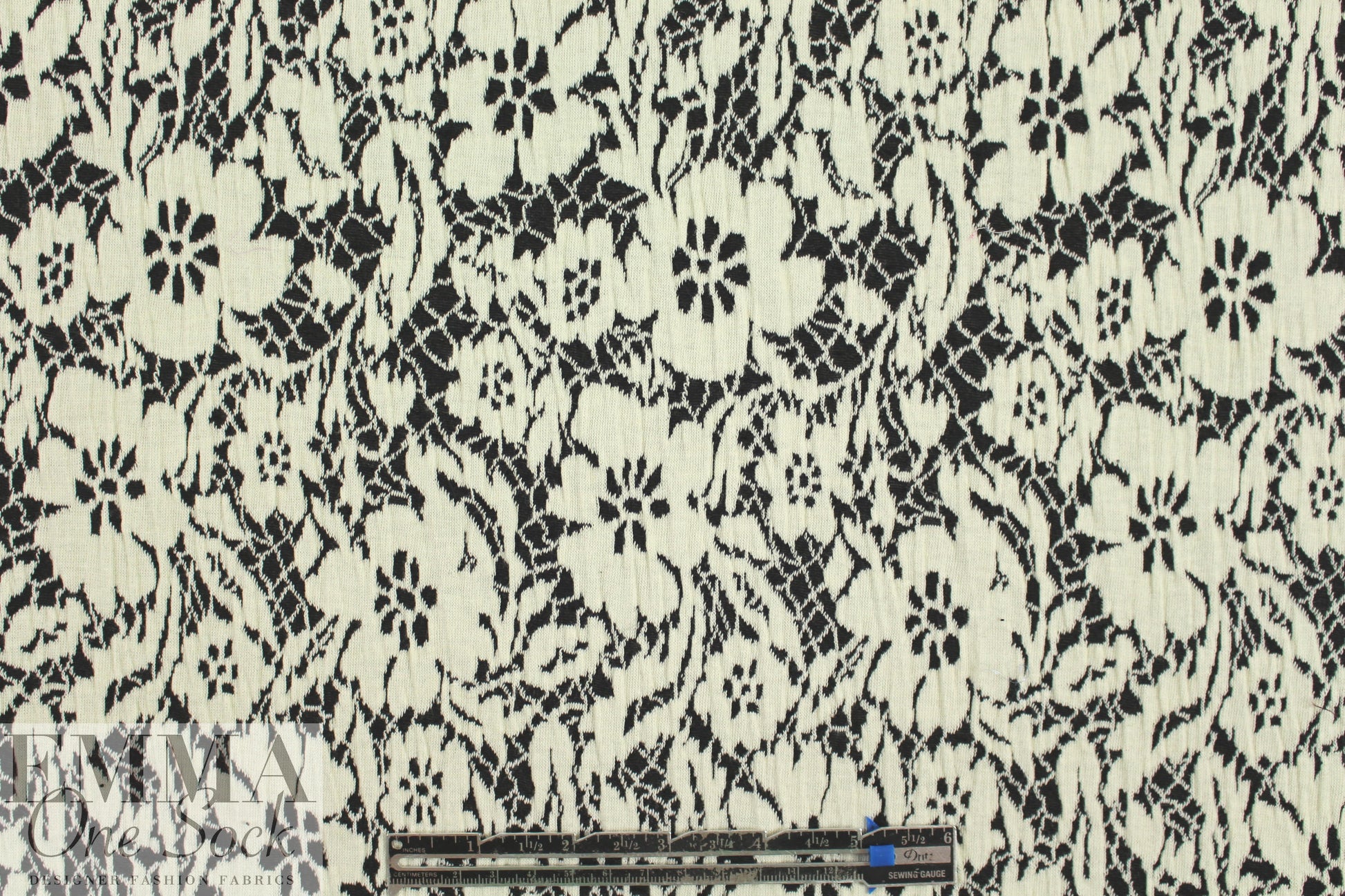NY designer black/ivory floral 2-ply matelasse' knit .75 yds