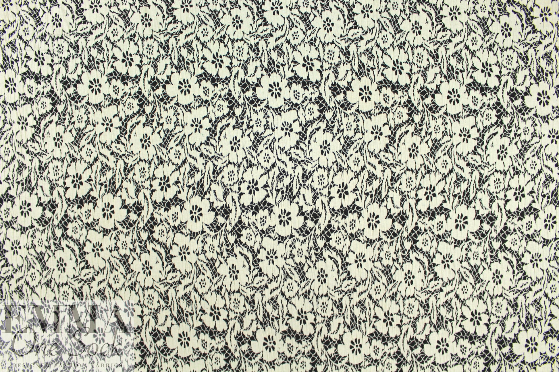 NY designer black/ivory floral 2-ply matelasse' knit .75 yds