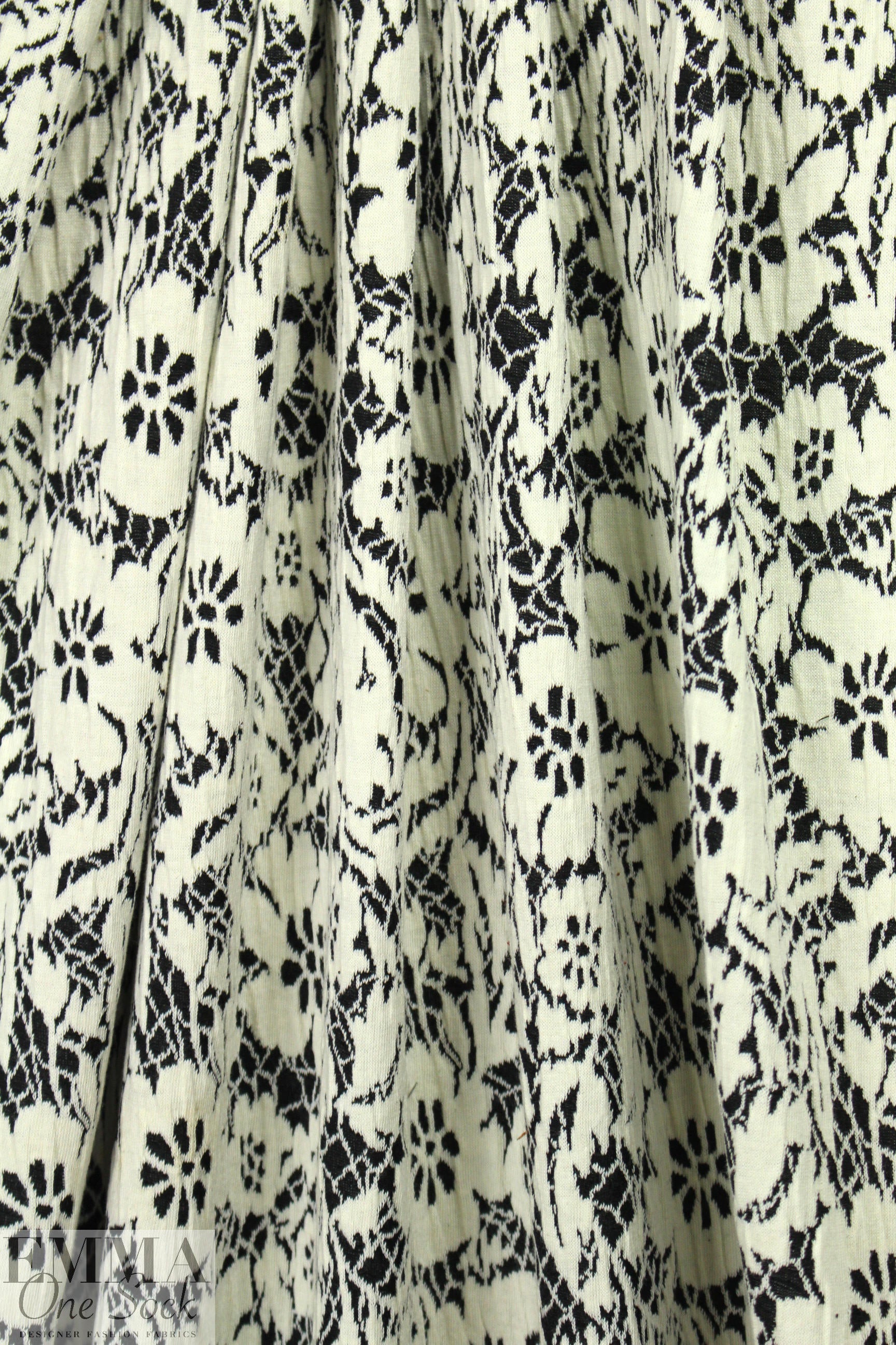 NY designer black/ivory floral 2-ply matelasse' knit .75 yds