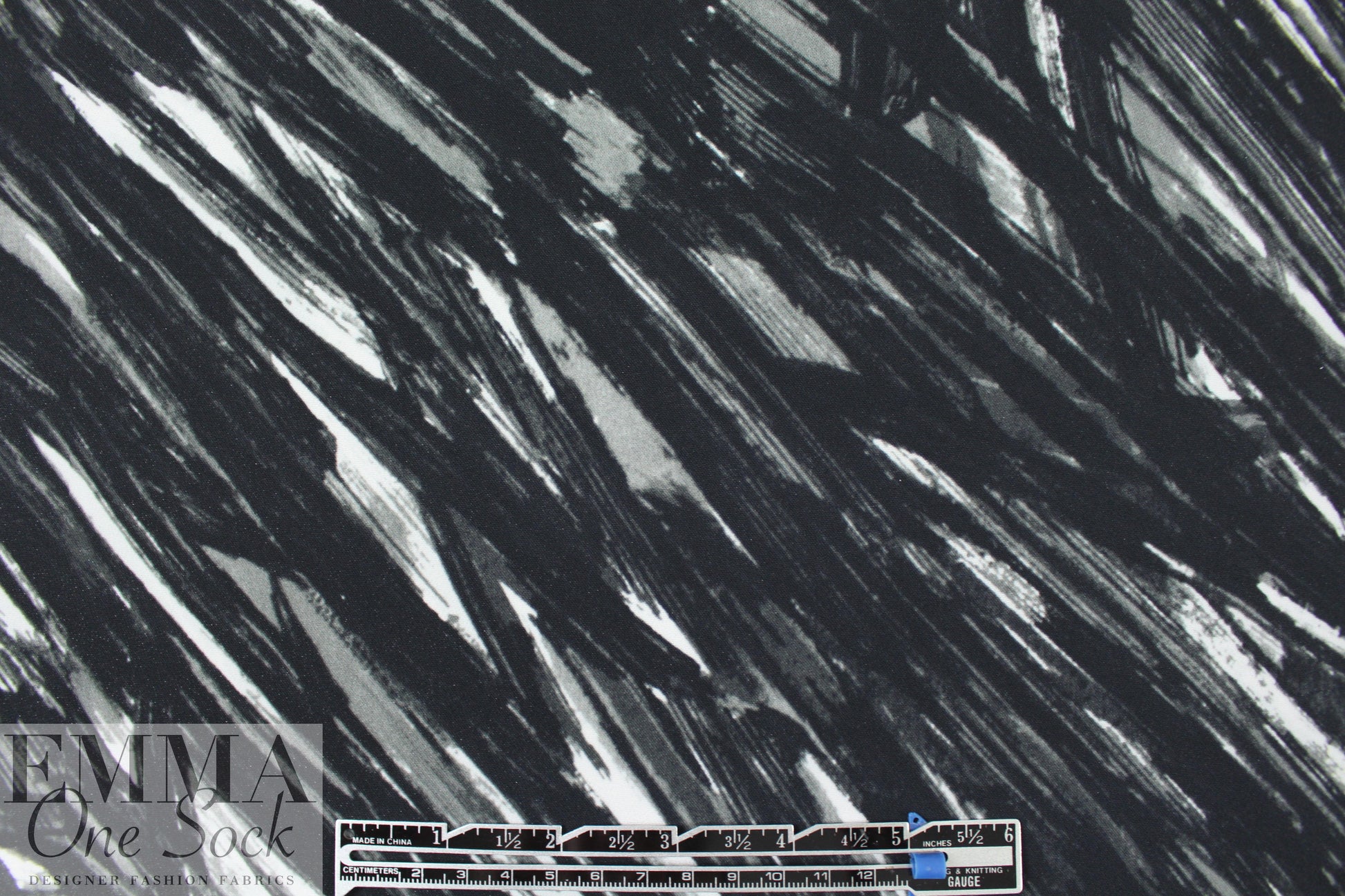 Mi11y diagonal abstract viscose 'matte hybrid' - gray