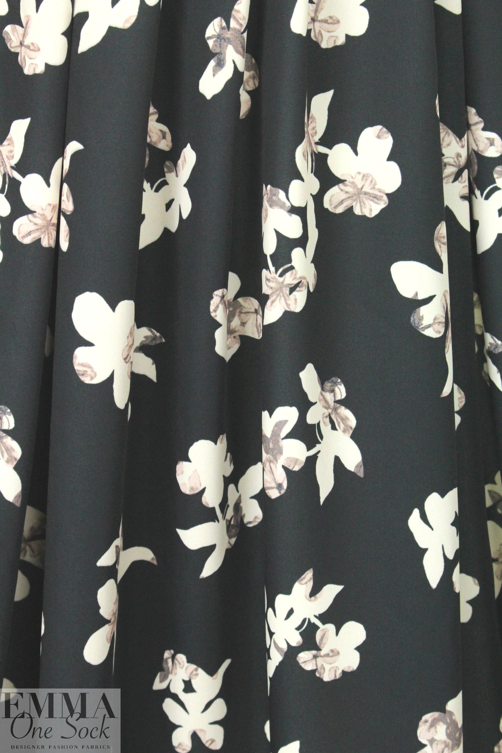 Rebecca Tayl0r dreamy petals matte hybrid - black