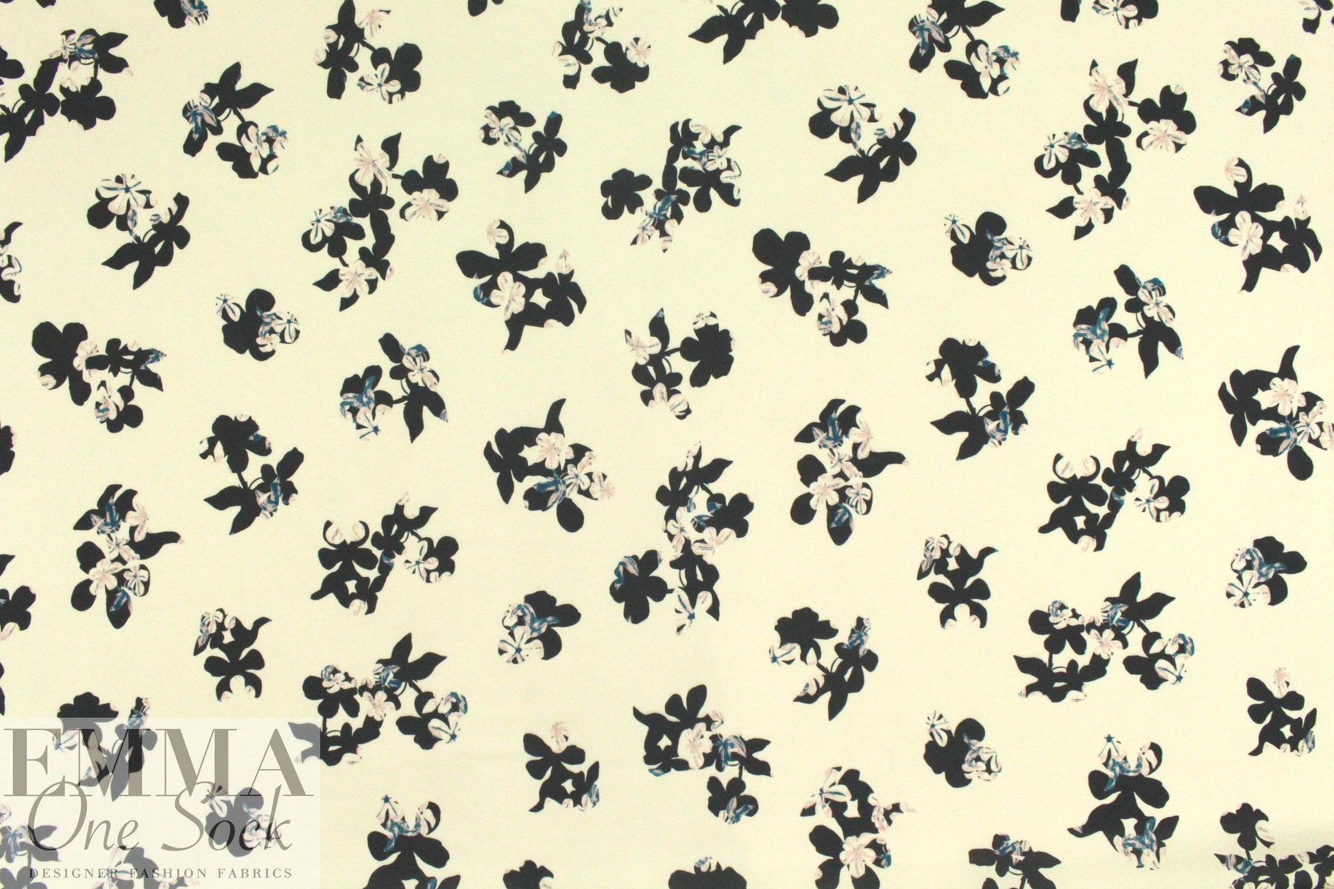 Rebecca Tayl0r dreamy petals matte hybrid - cream 1.5 yd