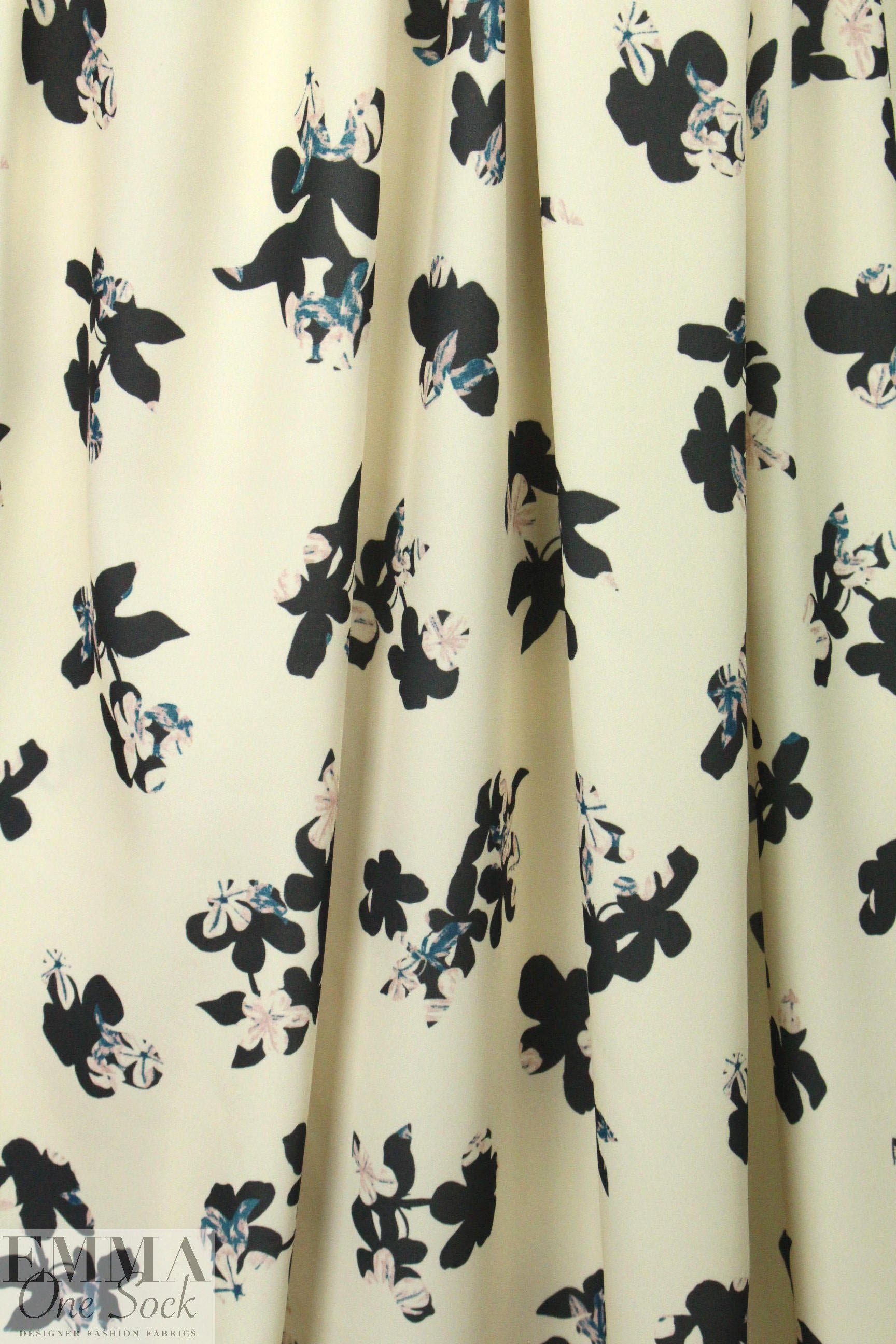 Rebecca Tayl0r dreamy petals matte hybrid - cream 1.25 yds