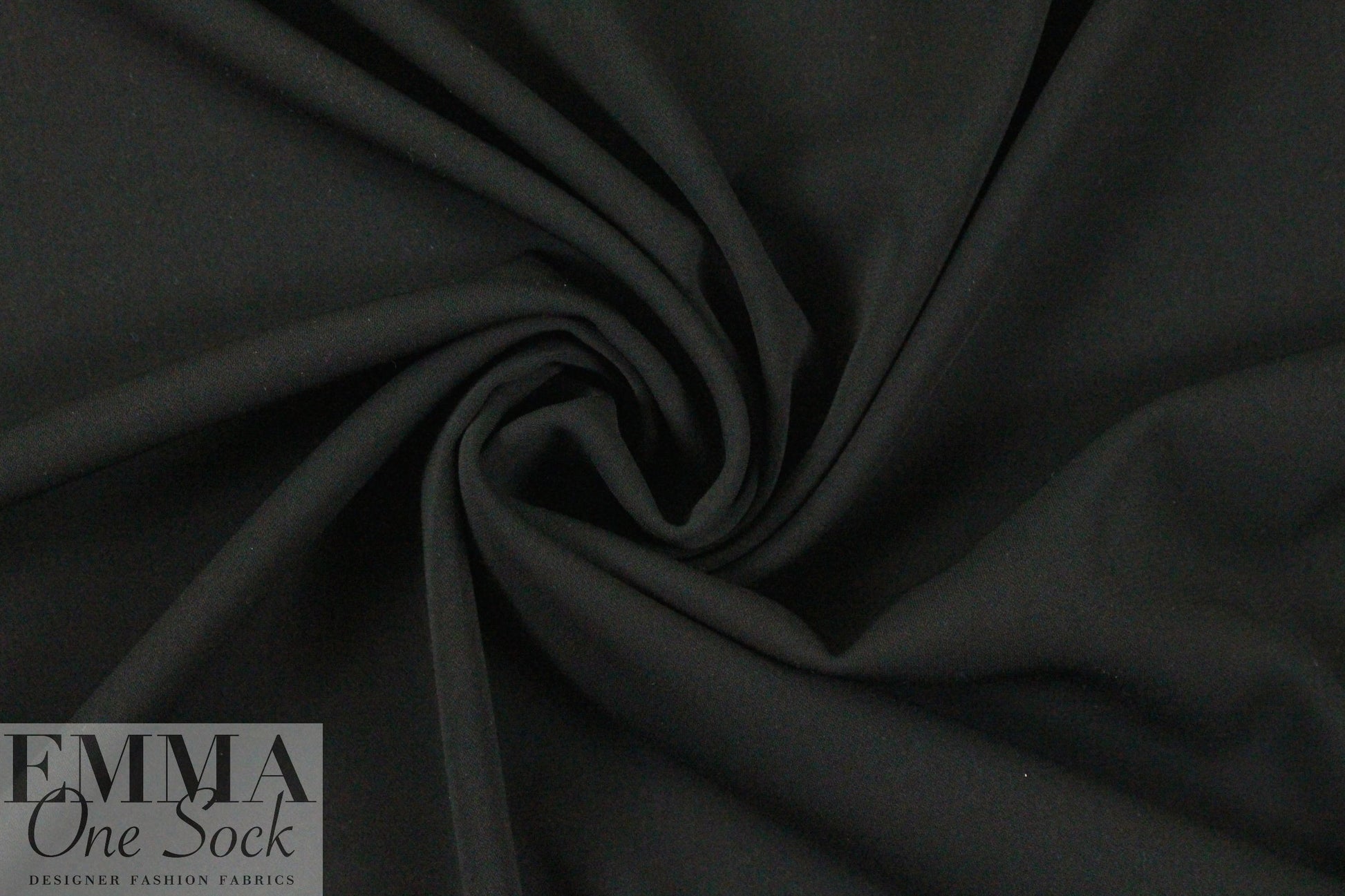 hi-tech stretch crepe 'matte hybrid' - black .875 yds