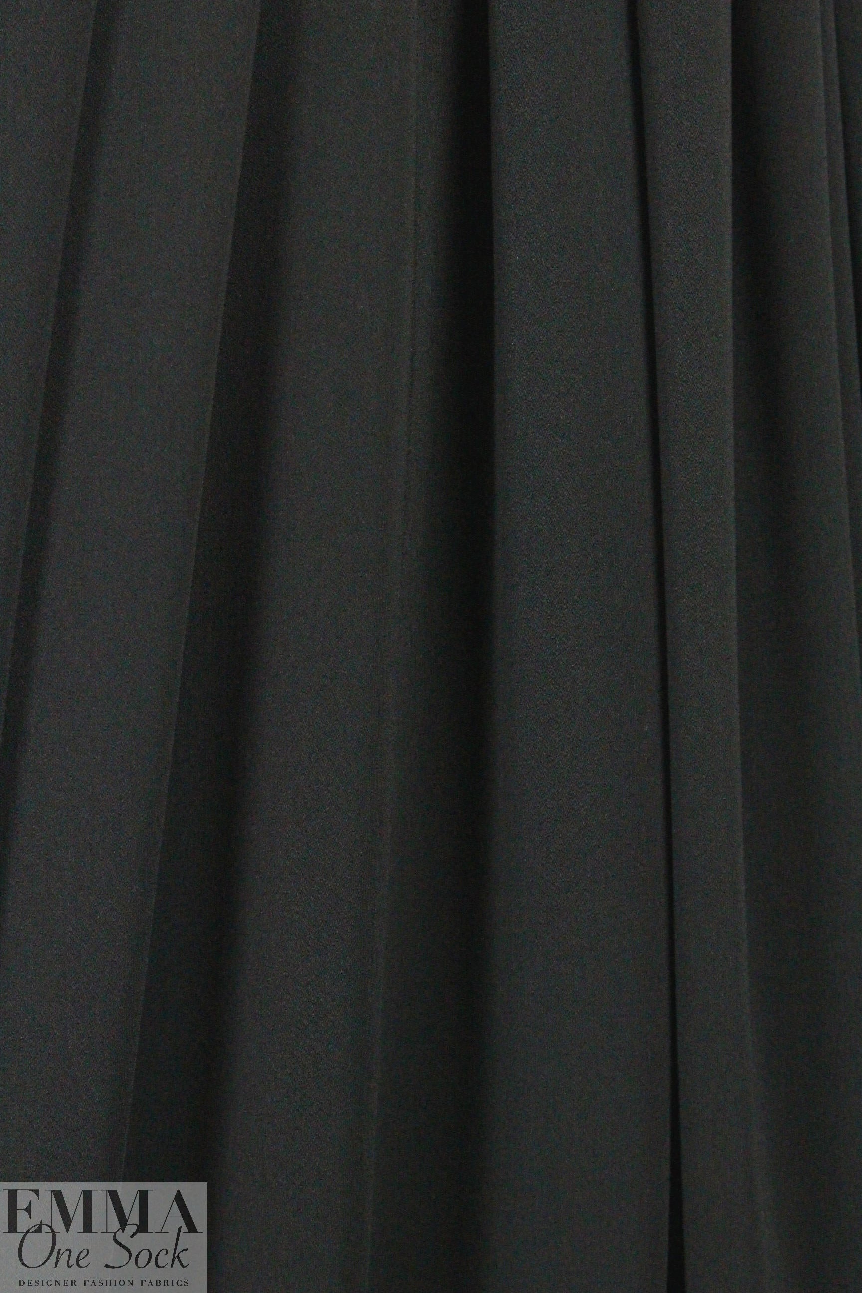 hi-tech stretch crepe 'matte hybrid' - black 2.75 yds