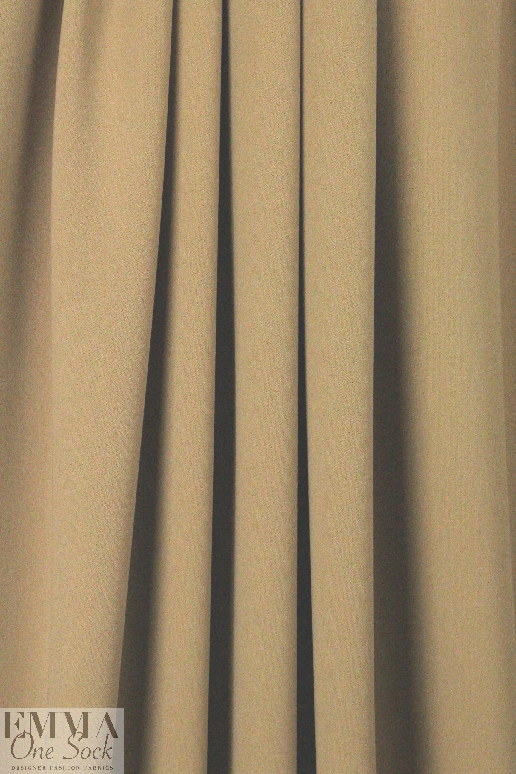 hi-tech stretch crepe 'matte hybrid' - camel 1 yard