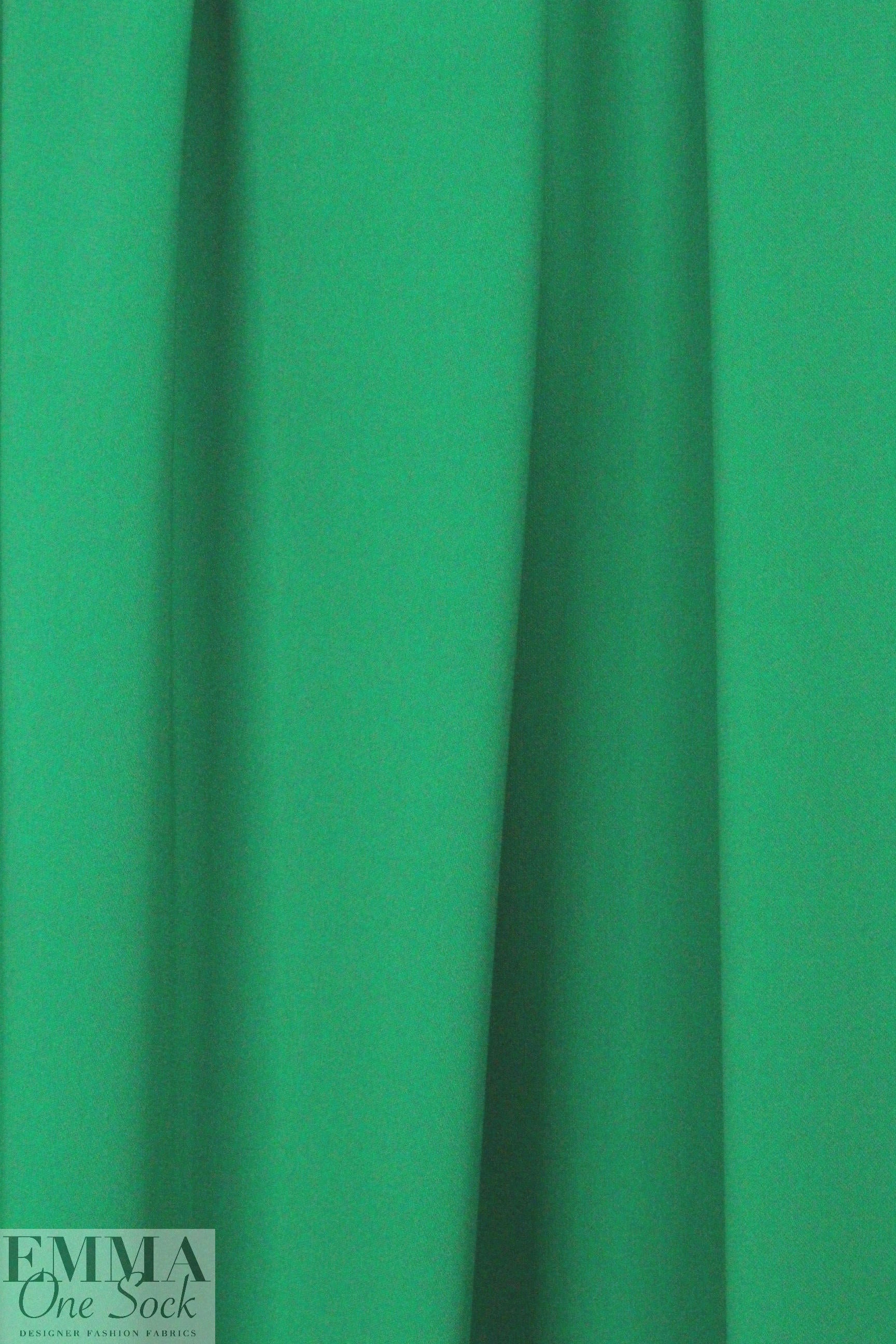 hi-tech stretch crepe 'matte hybrid' - emerald 1.75 yd