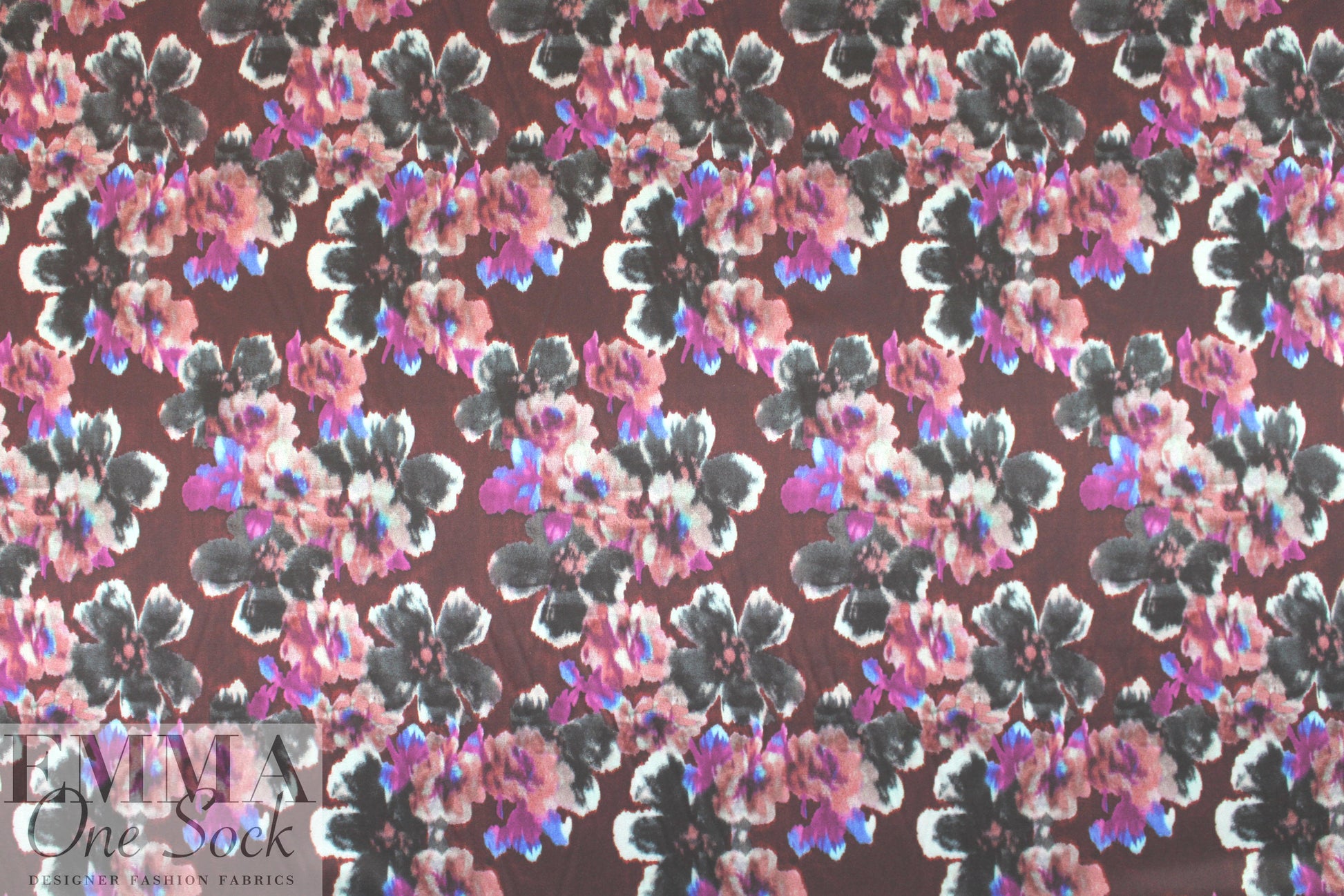 Ji11 Stuart printed microfiber woven - petal dream 1.375 yd