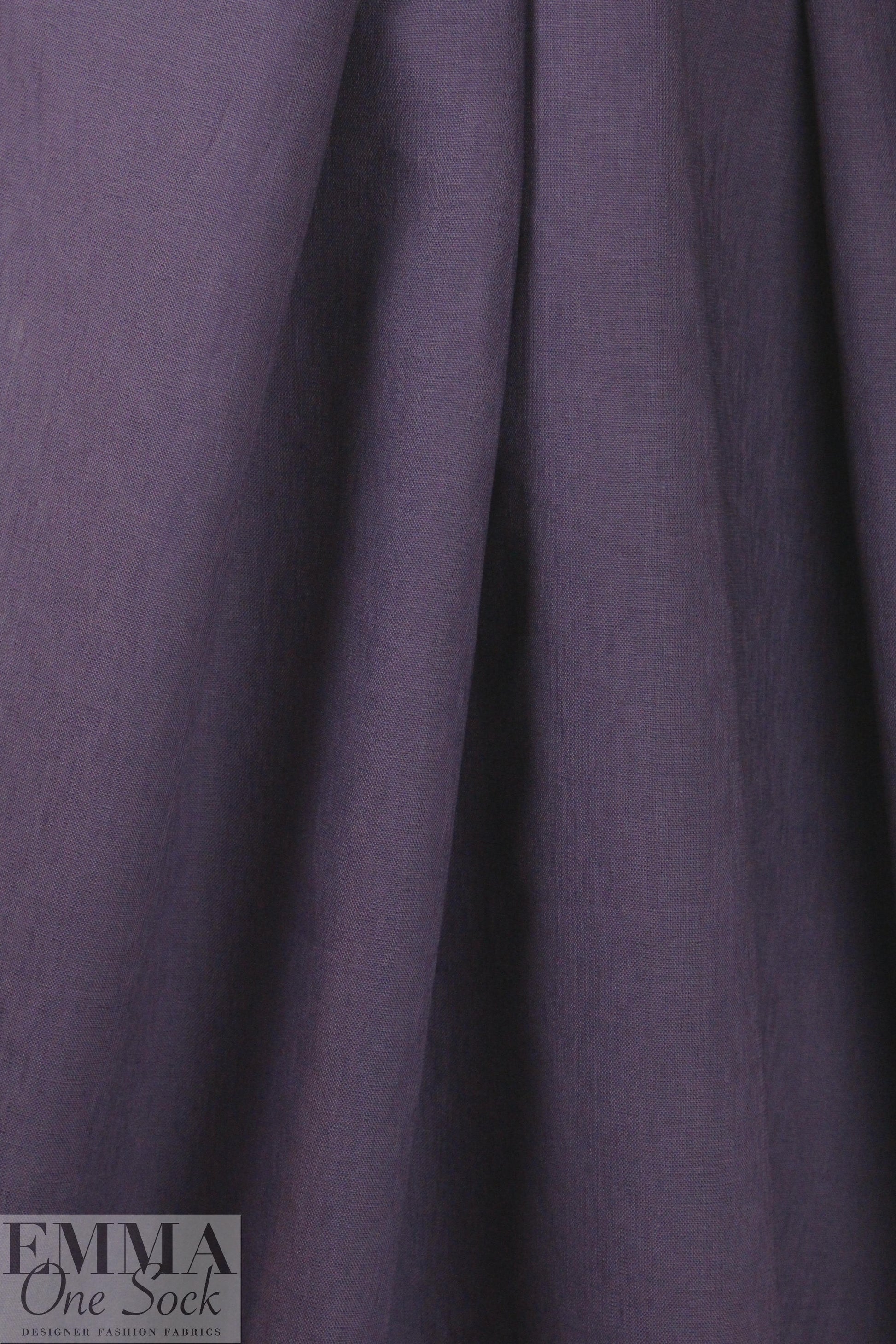 European medium weight linen - grape
