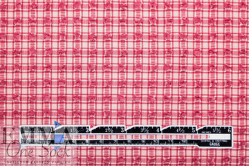 Rache1 Comey textured 'gingham pucker' - red plum/white .75 yds