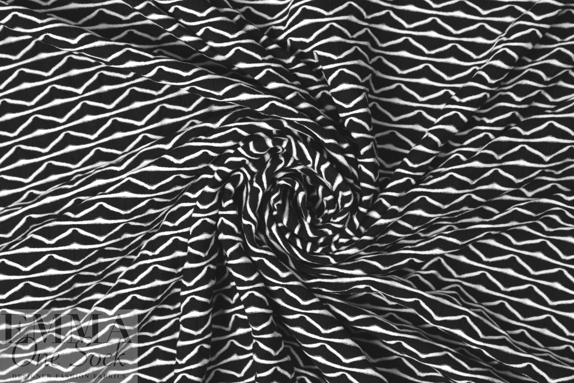 textured yarn dye novelty knit - black/white