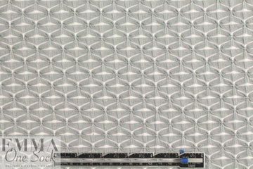 textured yarn dye novelty knit - light gray 1.375 yds